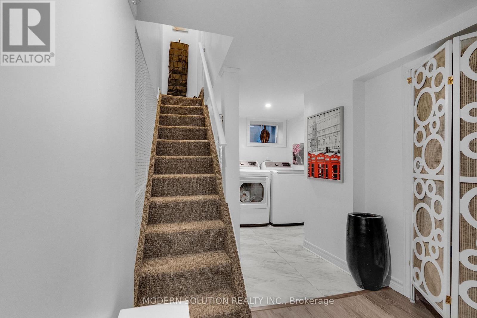 741 Milverton Boulevard, Toronto, Ontario  M4C 1Y3 - Photo 22 - E13019050