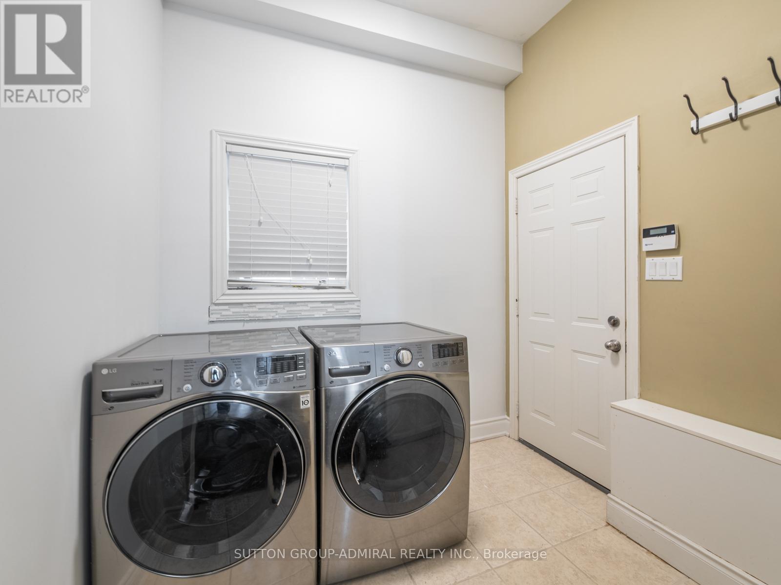 172 Kingsview Drive, Vaughan, Ontario  L4H 2Z3 - Photo 10 - N12749332