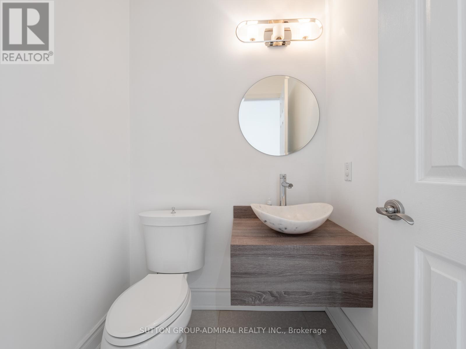 172 Kingsview Drive, Vaughan, Ontario  L4H 2Z3 - Photo 9 - N12749332