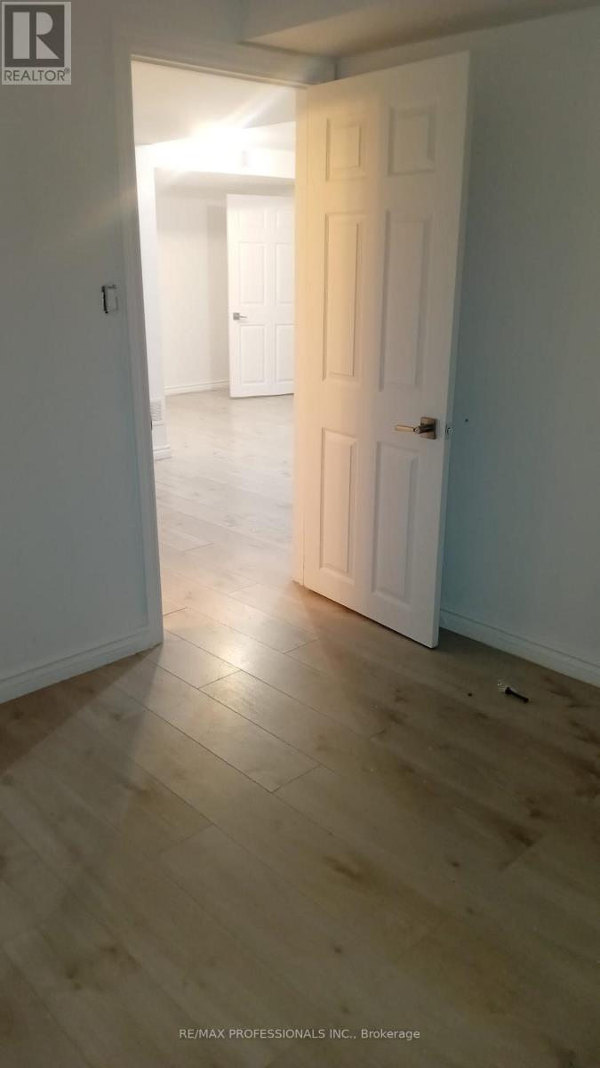 Bsmt - 7 Blaketon Court, Brampton, Ontario  L6P 1G4 - Photo 3 - W12963172