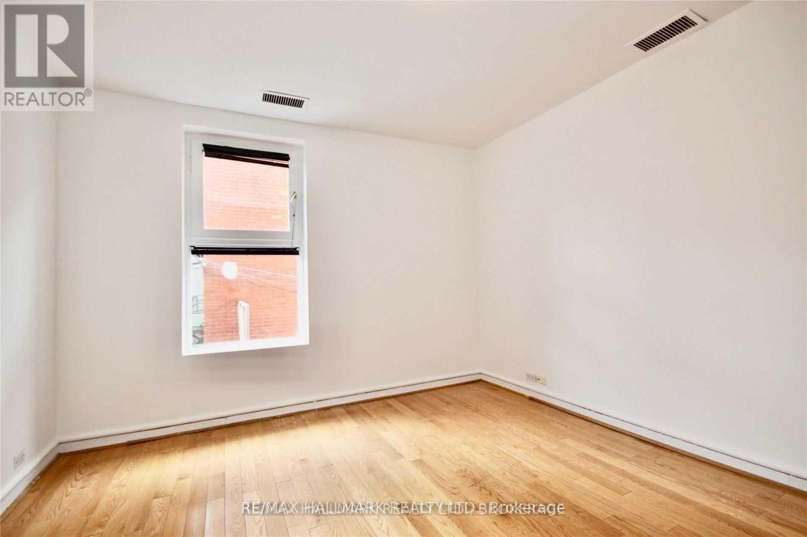 302 - 270 Adelaide Street W, Toronto, Ontario  M5H 1X6 - Photo 13 - C13090196