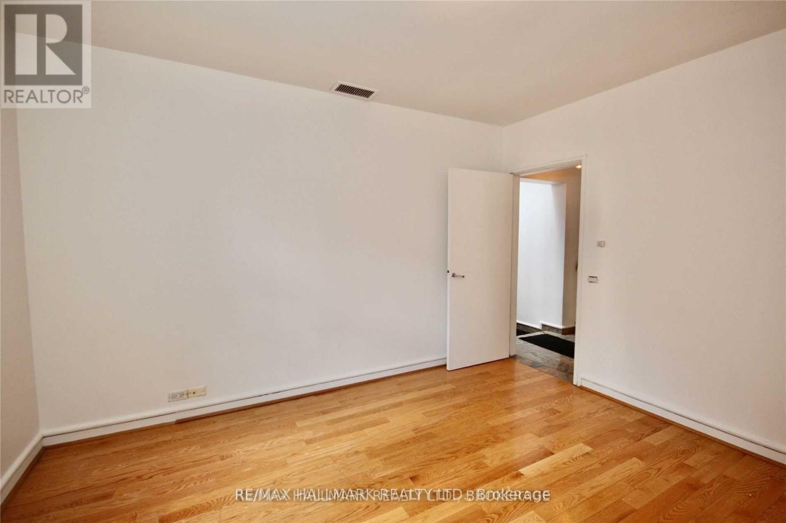 302 - 270 Adelaide Street W, Toronto, Ontario  M5H 1X6 - Photo 14 - C13090196