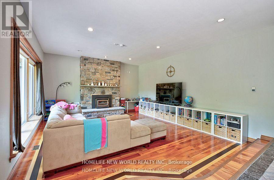 7 Sulgrave Crescent, Toronto, Ontario  M2L 1W5 - Photo 15 - C13090304