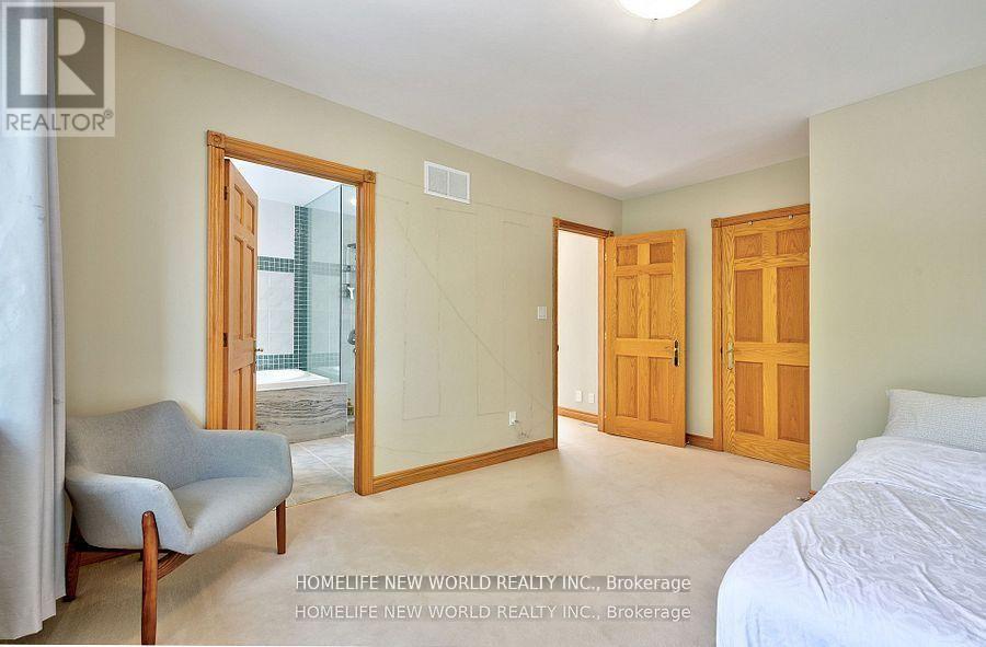 7 Sulgrave Crescent, Toronto, Ontario  M2L 1W5 - Photo 27 - C13090304