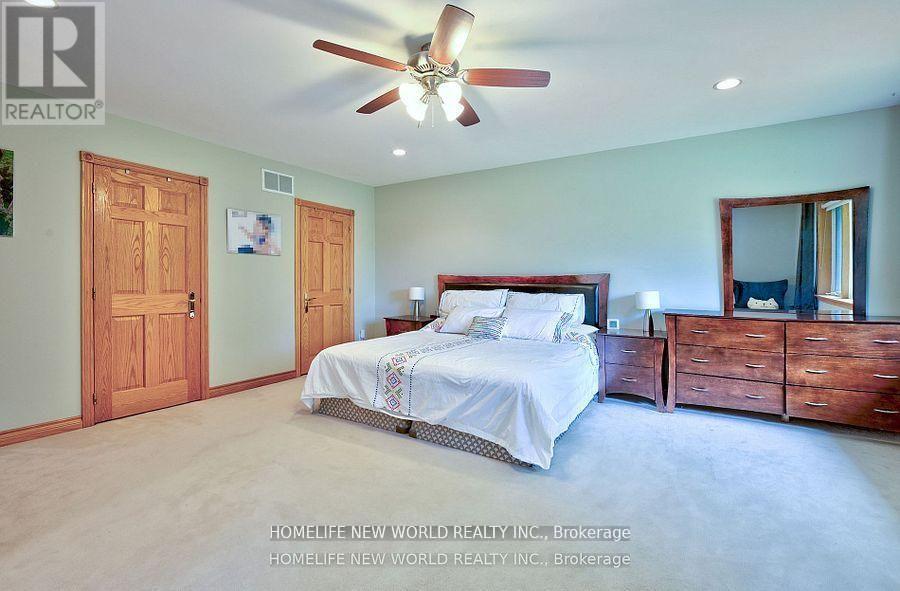 7 Sulgrave Crescent, Toronto, Ontario  M2L 1W5 - Photo 34 - C13090304
