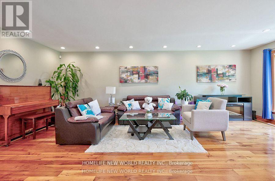 7 Sulgrave Crescent, Toronto, Ontario  M2L 1W5 - Photo 6 - C13090304