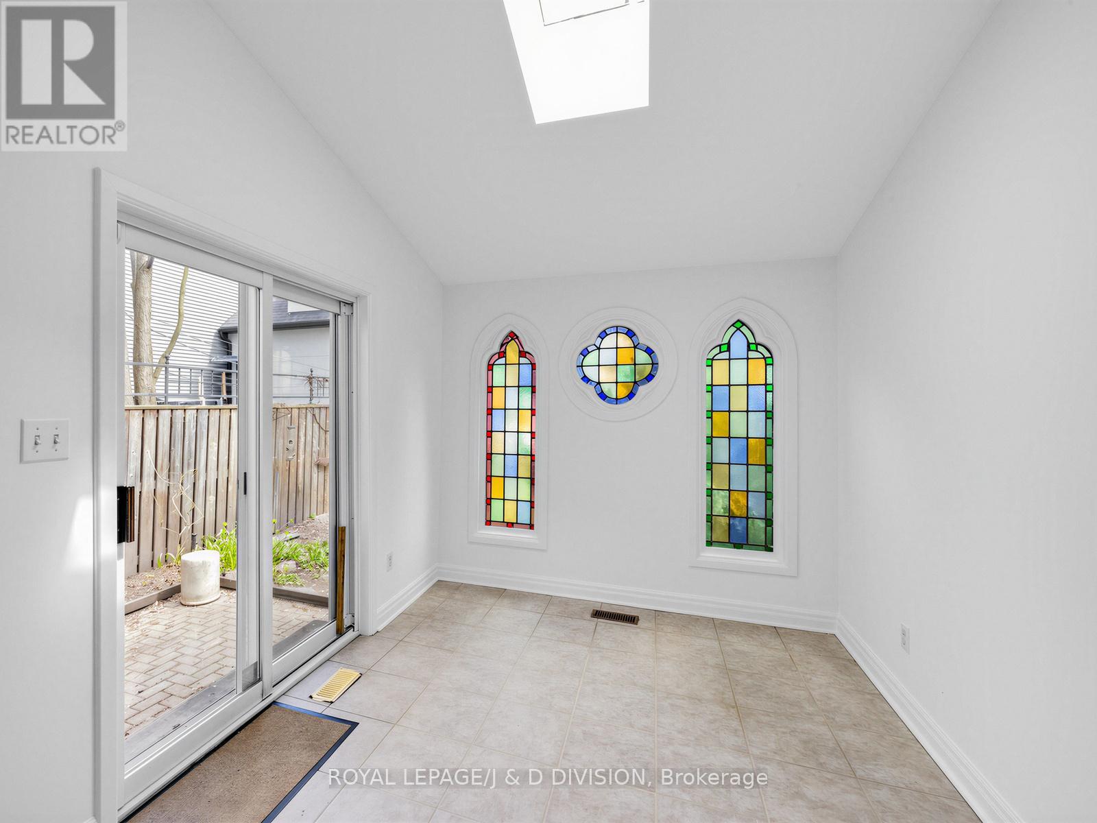 37 Henry Street, Toronto, Ontario  M5T 1W9 - Photo 12 - C13090424