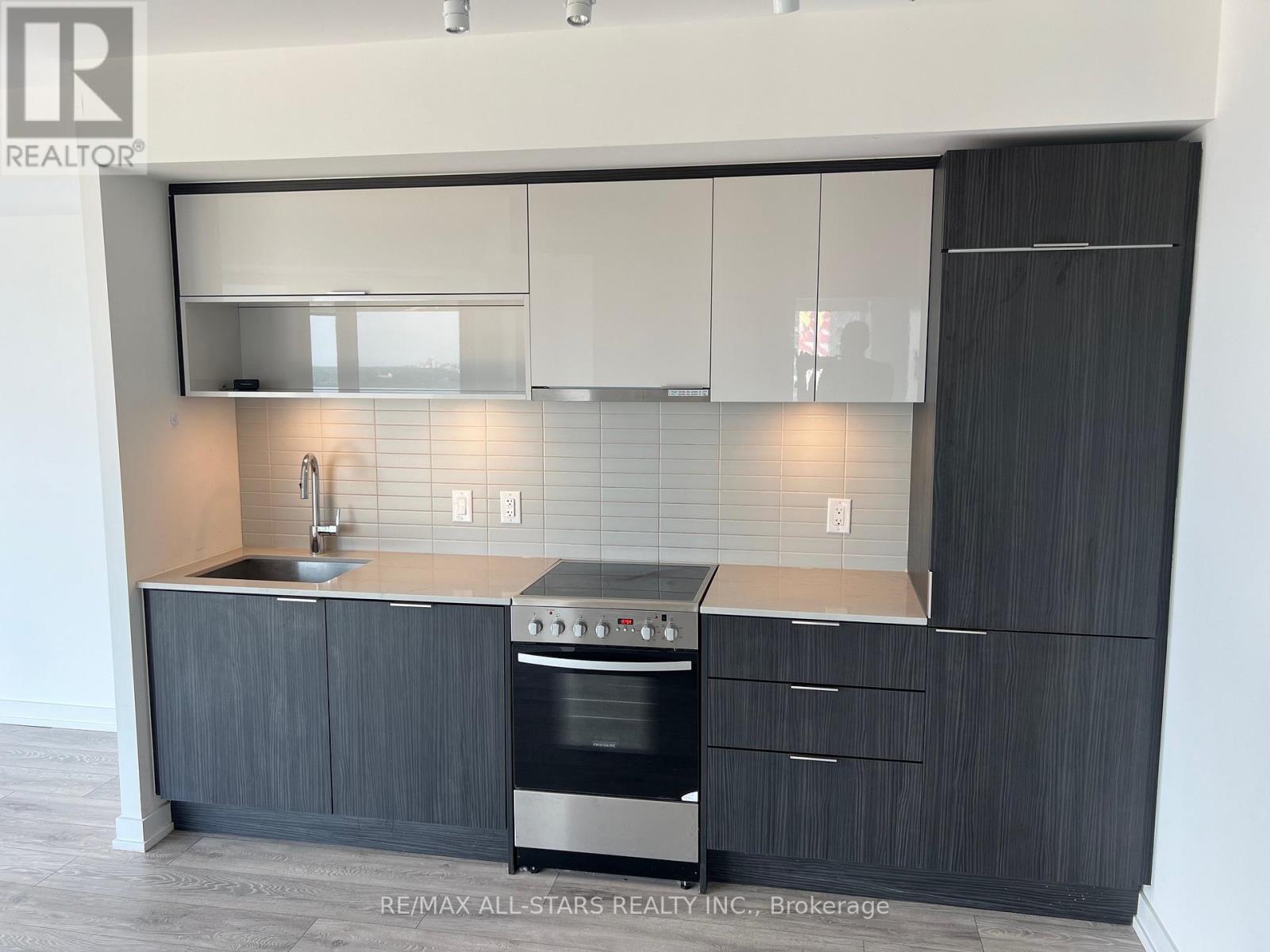 2104 - 159 Wellesley Street E, Toronto, Ontario  M4Y 0H5 - Photo 4 - C13090436