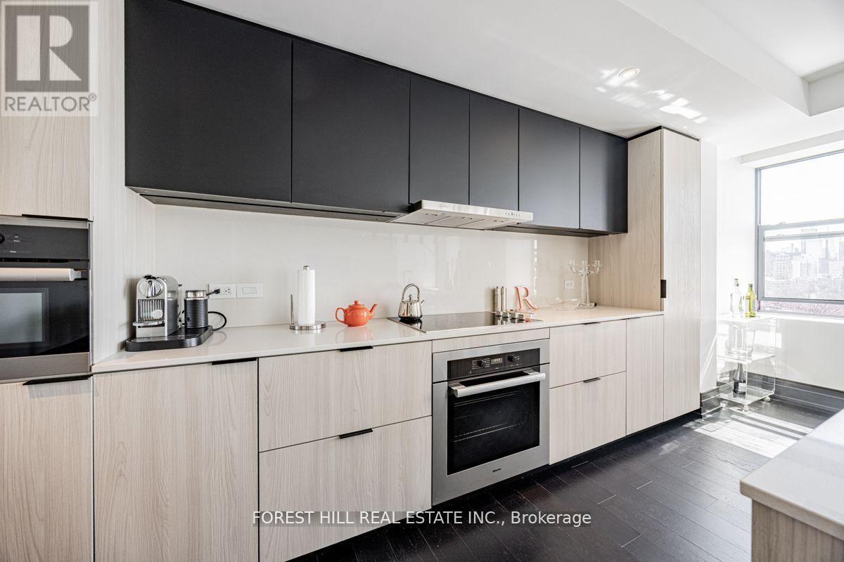 1505 - 2 Avenue Road, Toronto, Ontario  M5R 0C6 - Photo 12 - C13090456