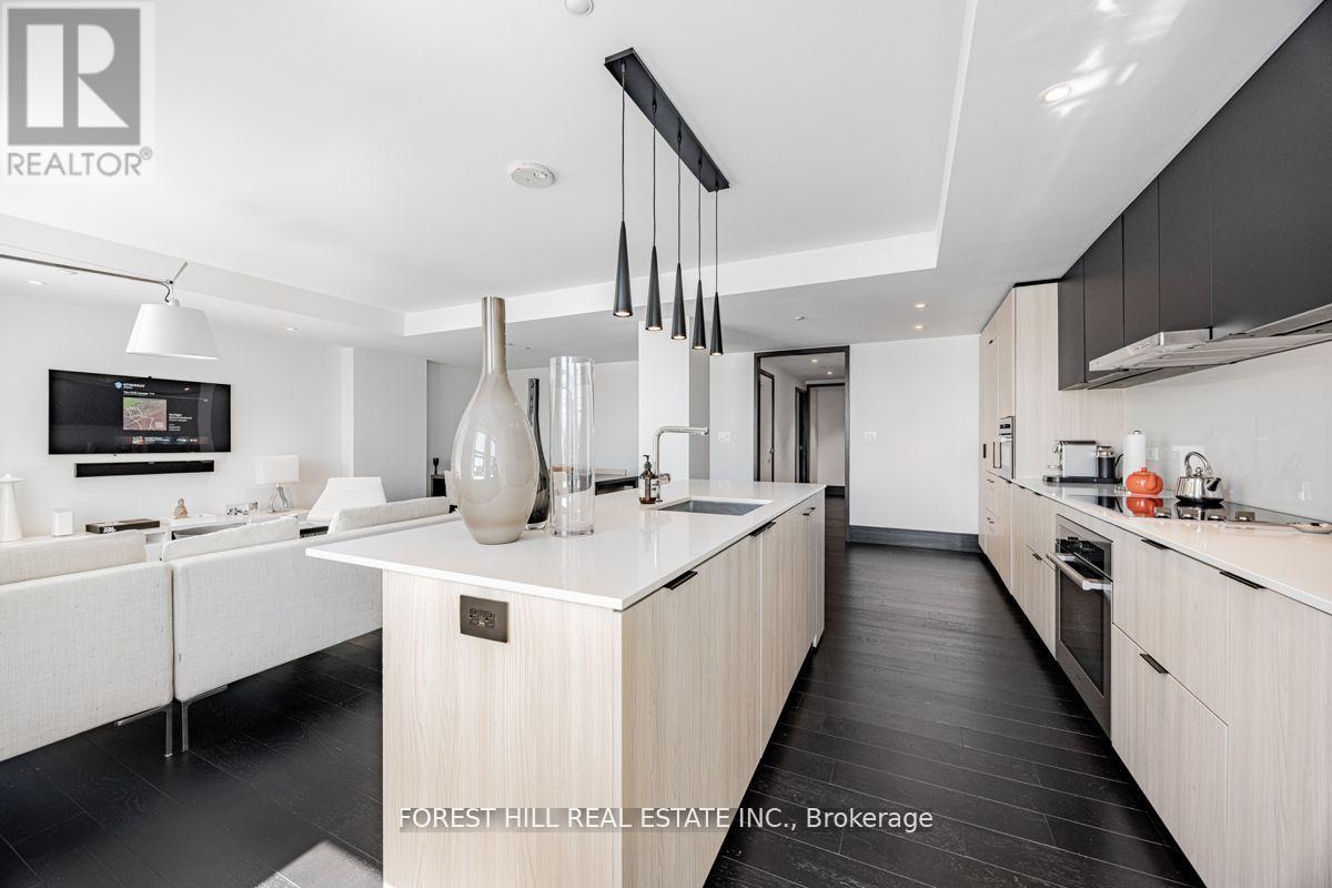 1505 - 2 Avenue Road, Toronto, Ontario  M5R 0C6 - Photo 13 - C13090456