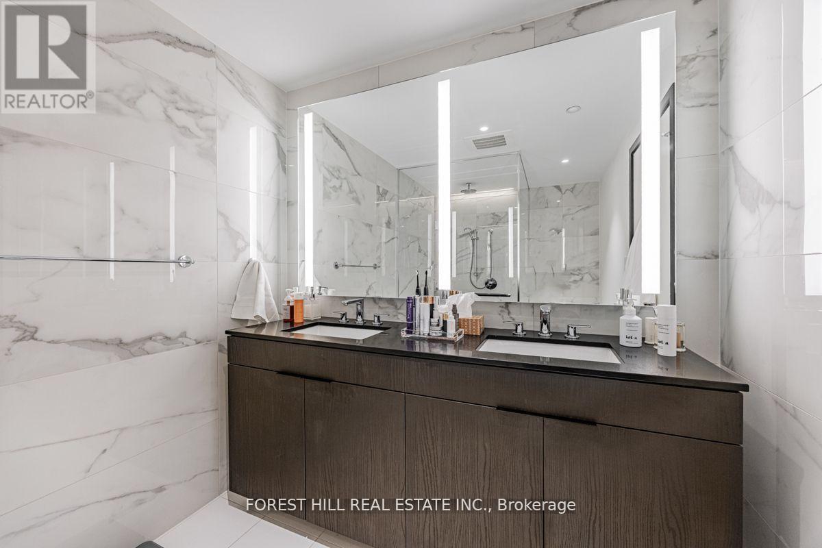 1505 - 2 Avenue Road, Toronto, Ontario  M5R 0C6 - Photo 18 - C13090456