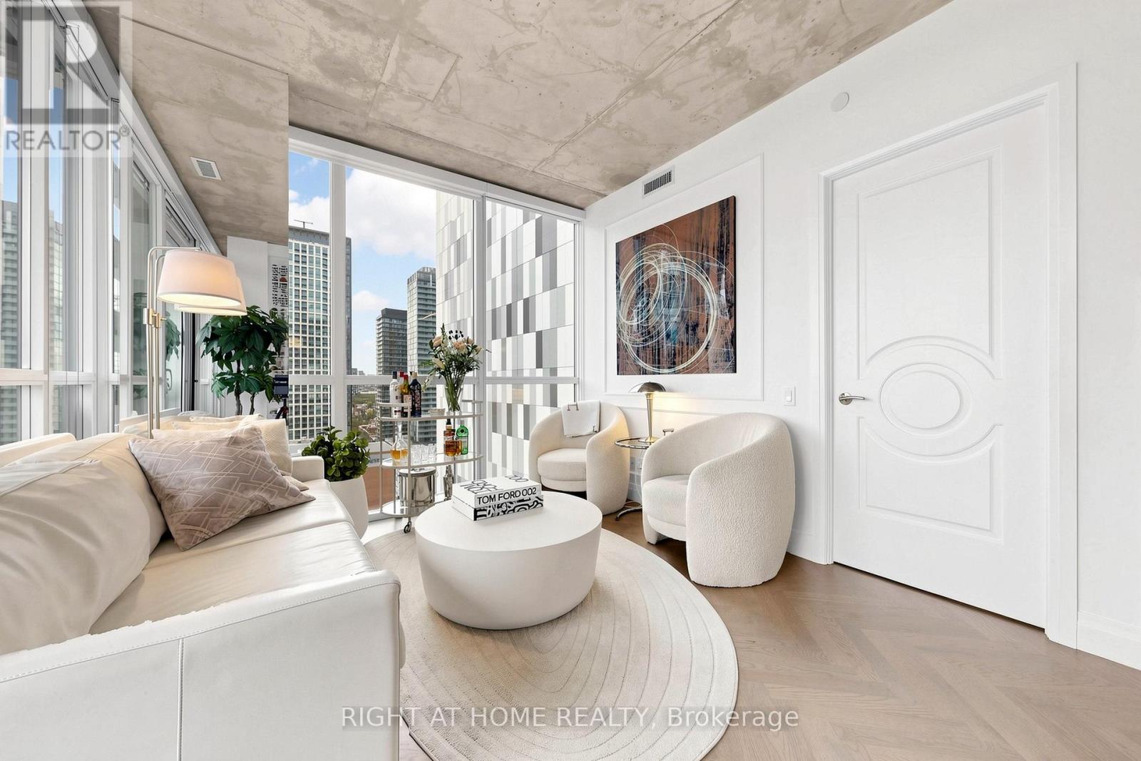 2409 - 88 Blue Jays Way, Toronto, Ontario  M5V 0L7 - Photo 12 - C13090516