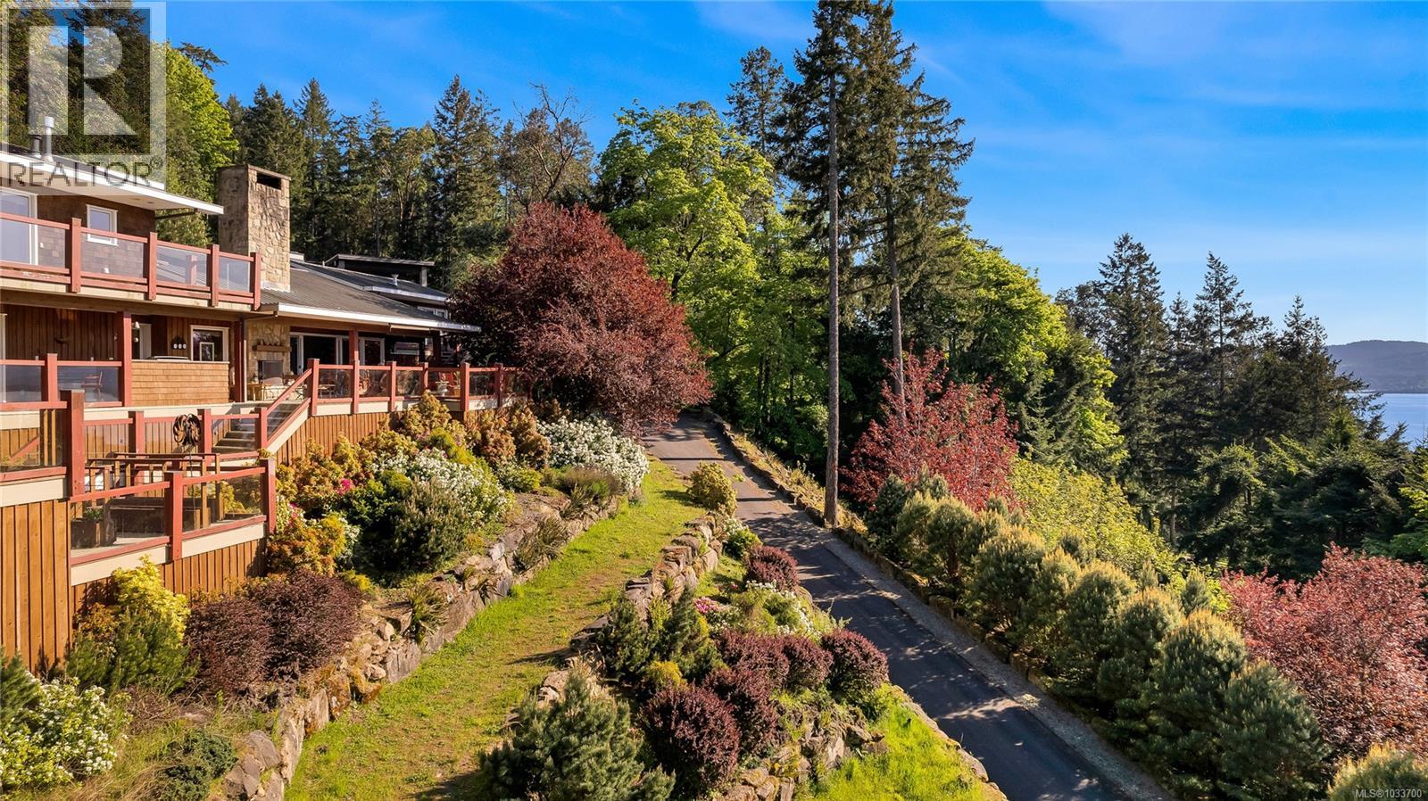 219 Pringle Farm Rd, Salt Spring, British Columbia