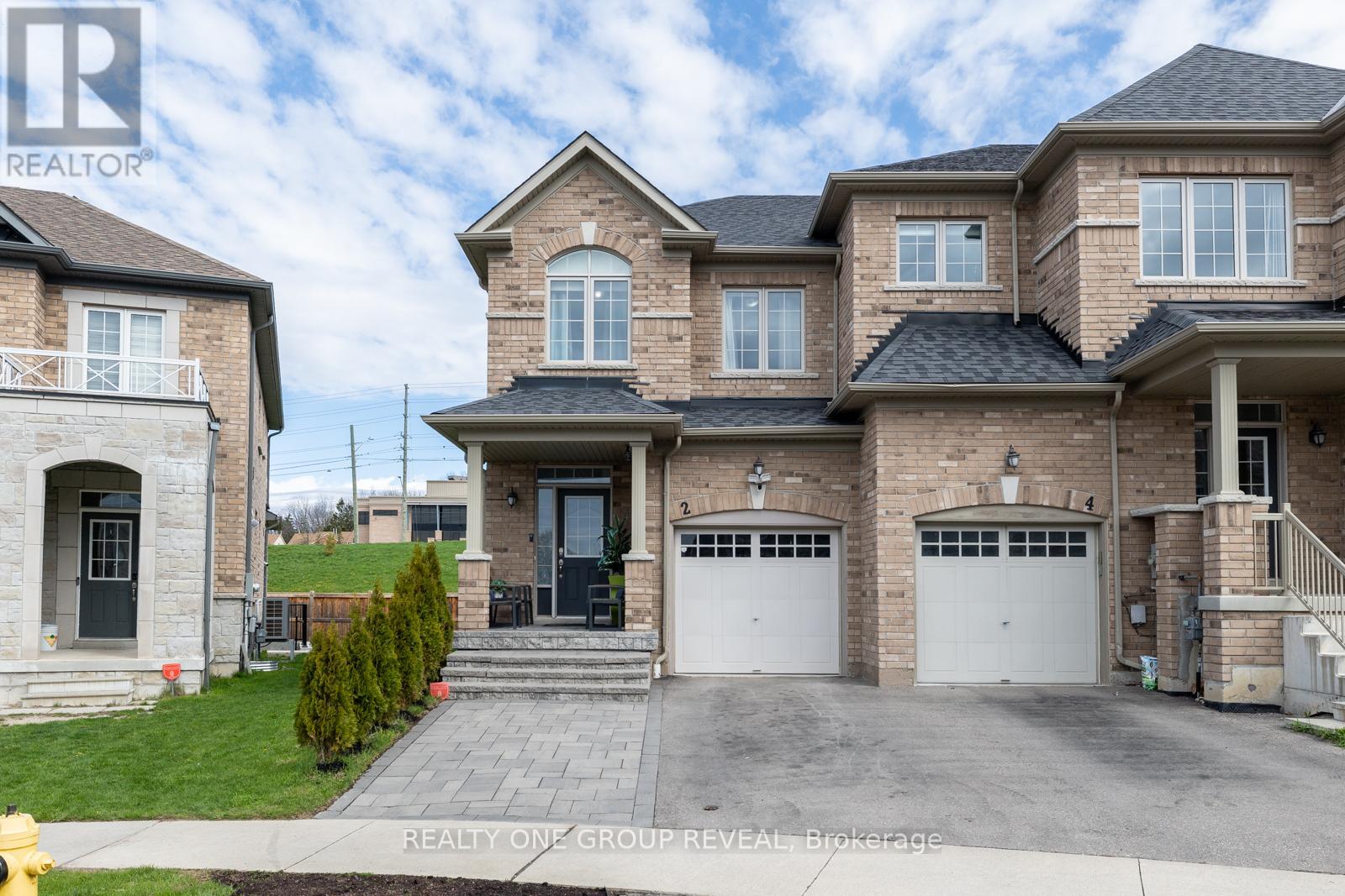 2 RIMROCK CRESCENT, Whitby, Ontario