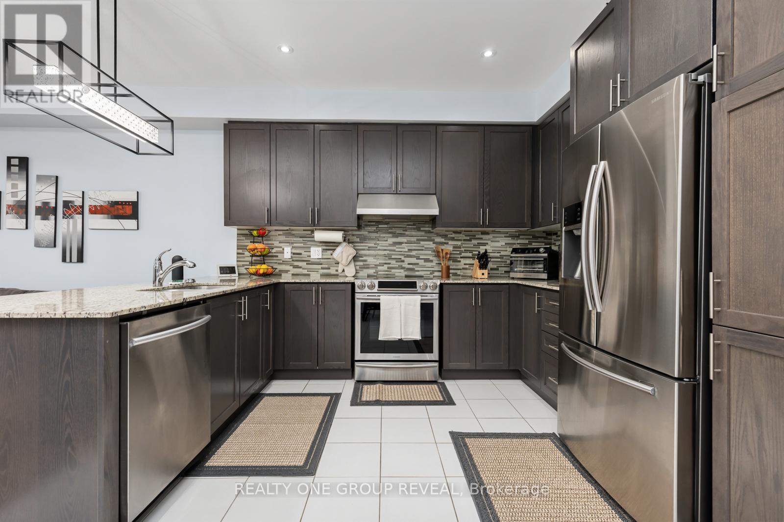 2 Rimrock Crescent, Whitby, Ontario  L1N 0E5 - Photo 10 - E13090272
