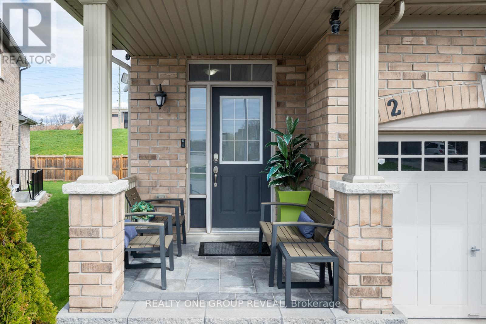2 Rimrock Crescent, Whitby, Ontario  L1N 0E5 - Photo 3 - E13090272