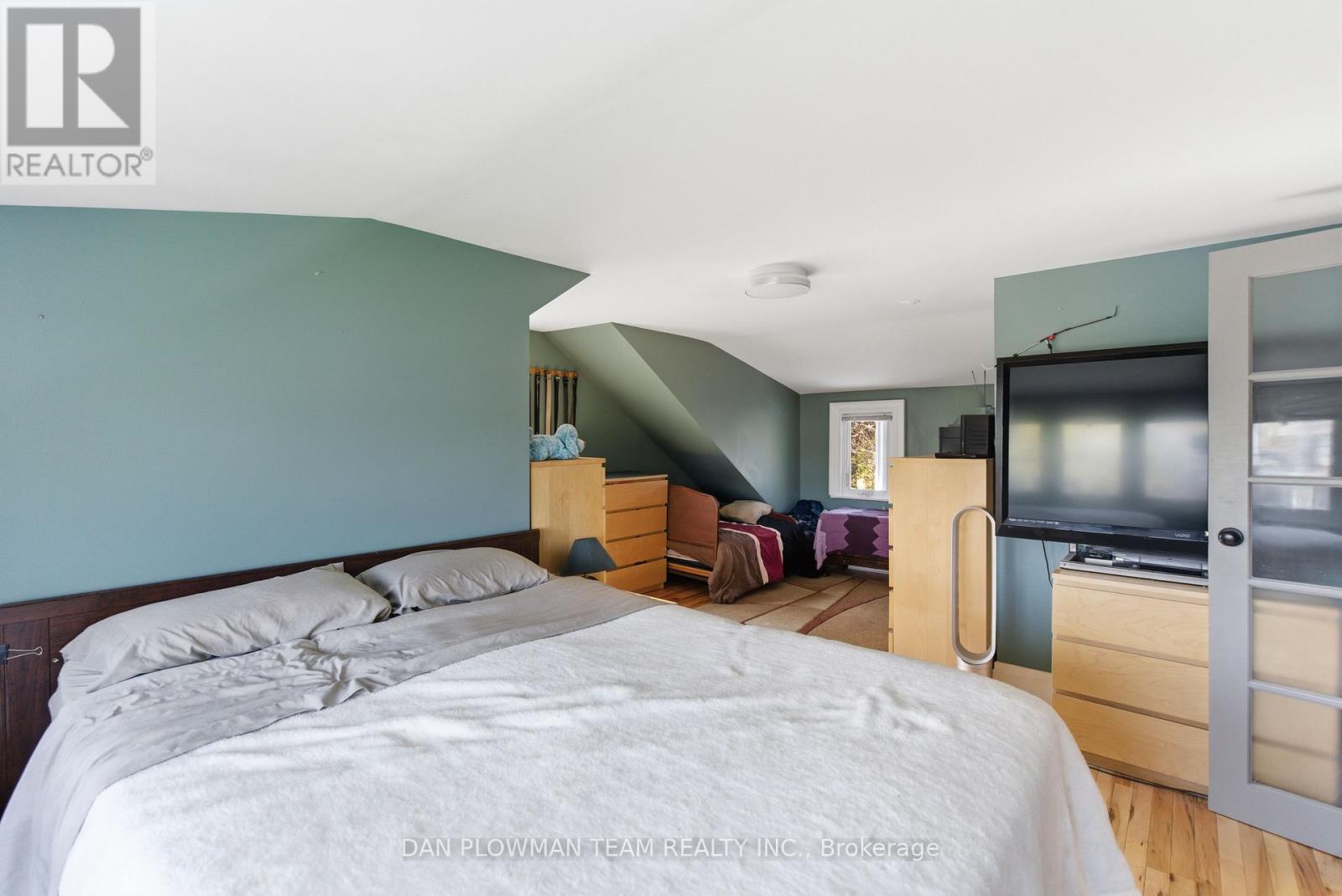 678 King Street W, Oshawa, Ontario  L1J 2L3 - Photo 21 - E13090352
