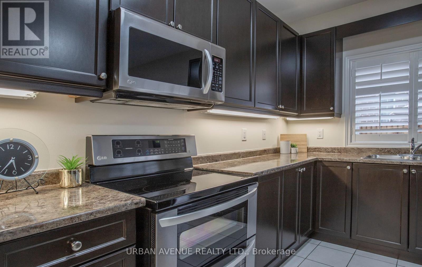 5 Aquilina Court, Ajax, Ontario  L1Z 0E5 - Photo 16 - E13090556