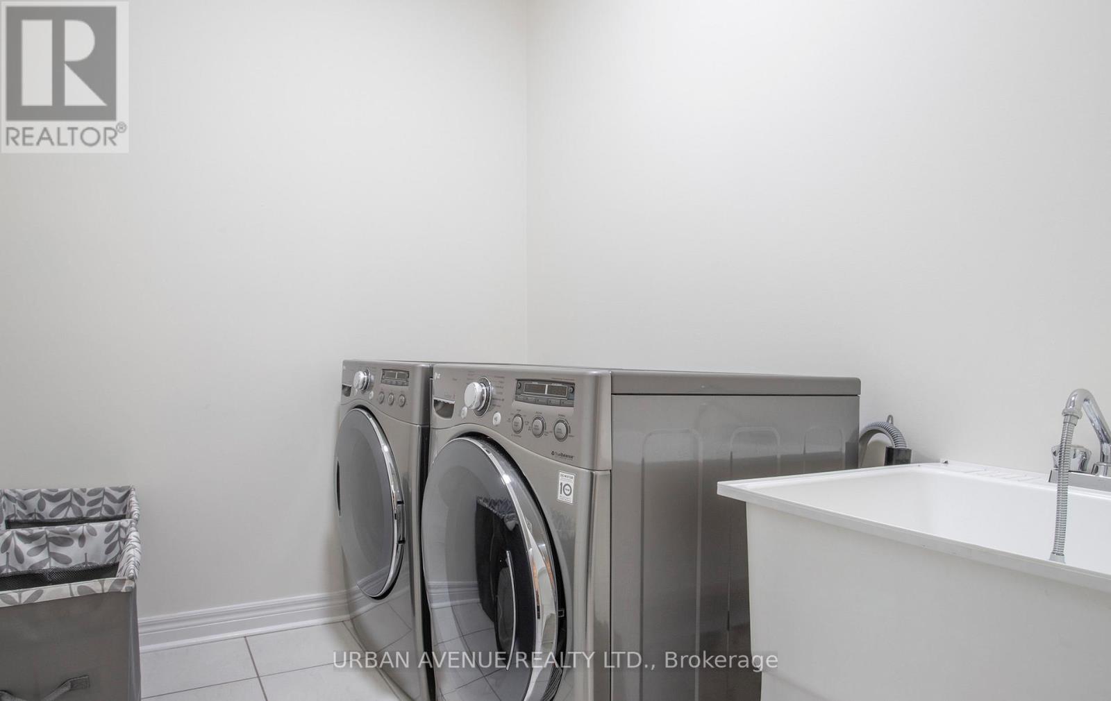 5 Aquilina Court, Ajax, Ontario  L1Z 0E5 - Photo 18 - E13090556