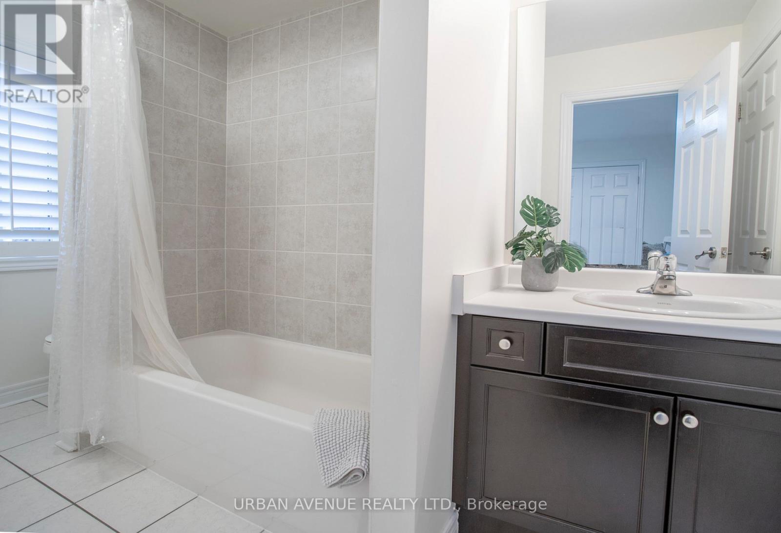 5 Aquilina Court, Ajax, Ontario  L1Z 0E5 - Photo 21 - E13090556