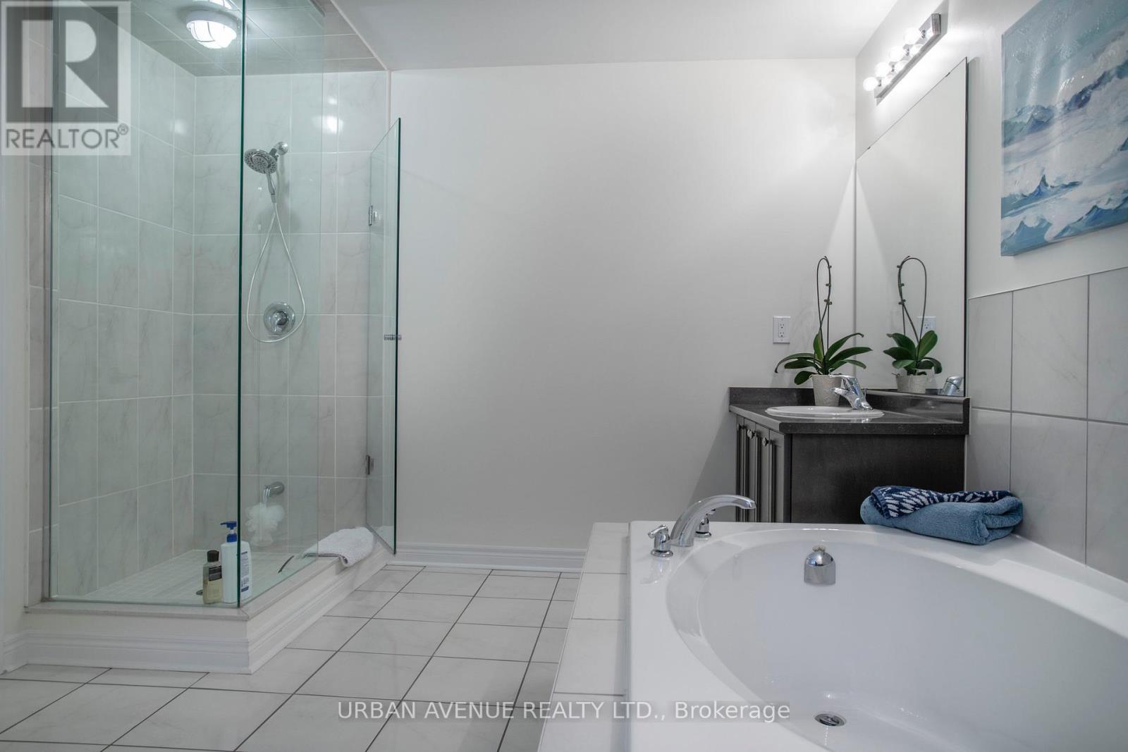 5 Aquilina Court, Ajax, Ontario  L1Z 0E5 - Photo 30 - E13090556