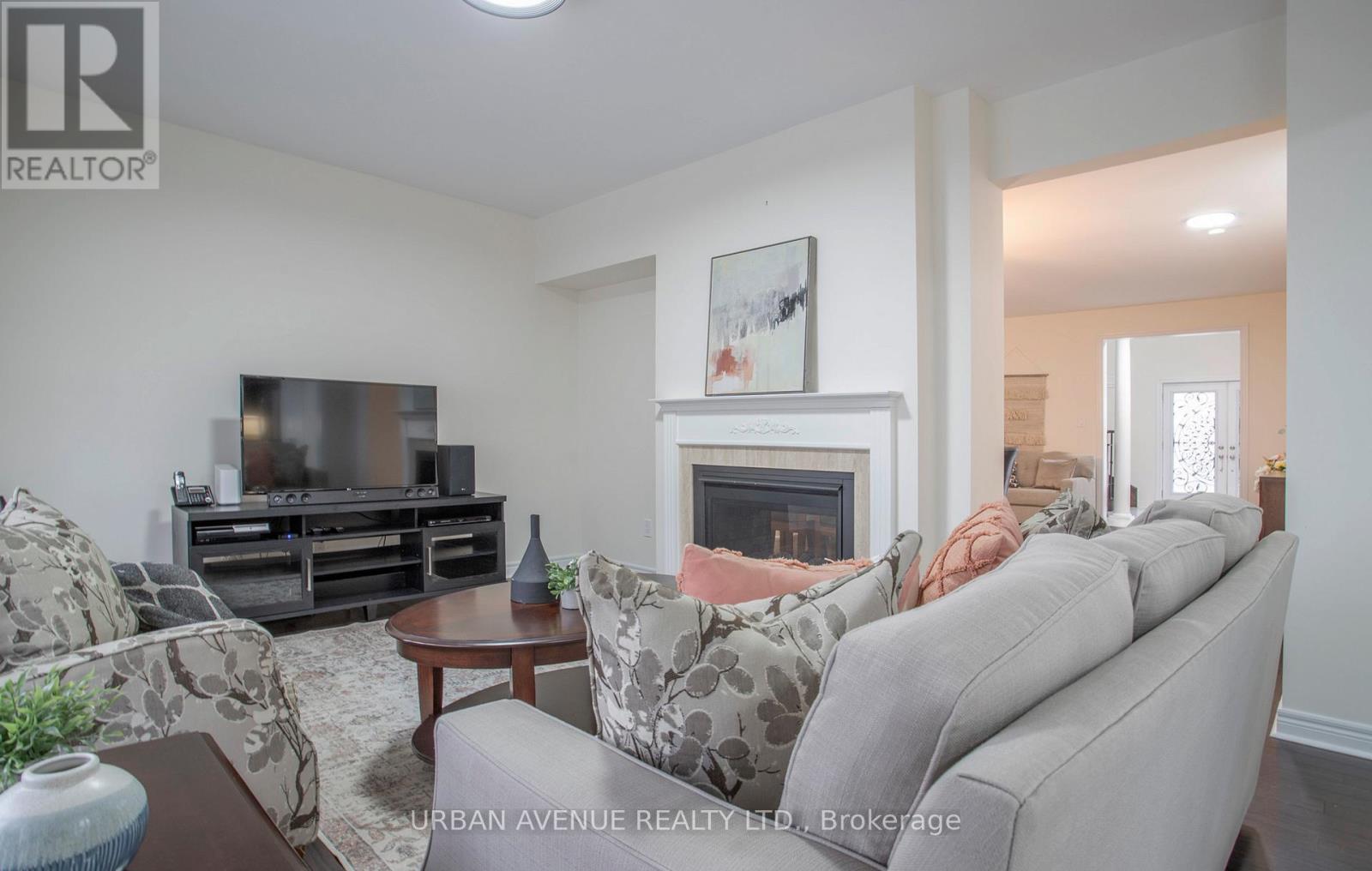 5 Aquilina Court, Ajax, Ontario  L1Z 0E5 - Photo 8 - E13090556