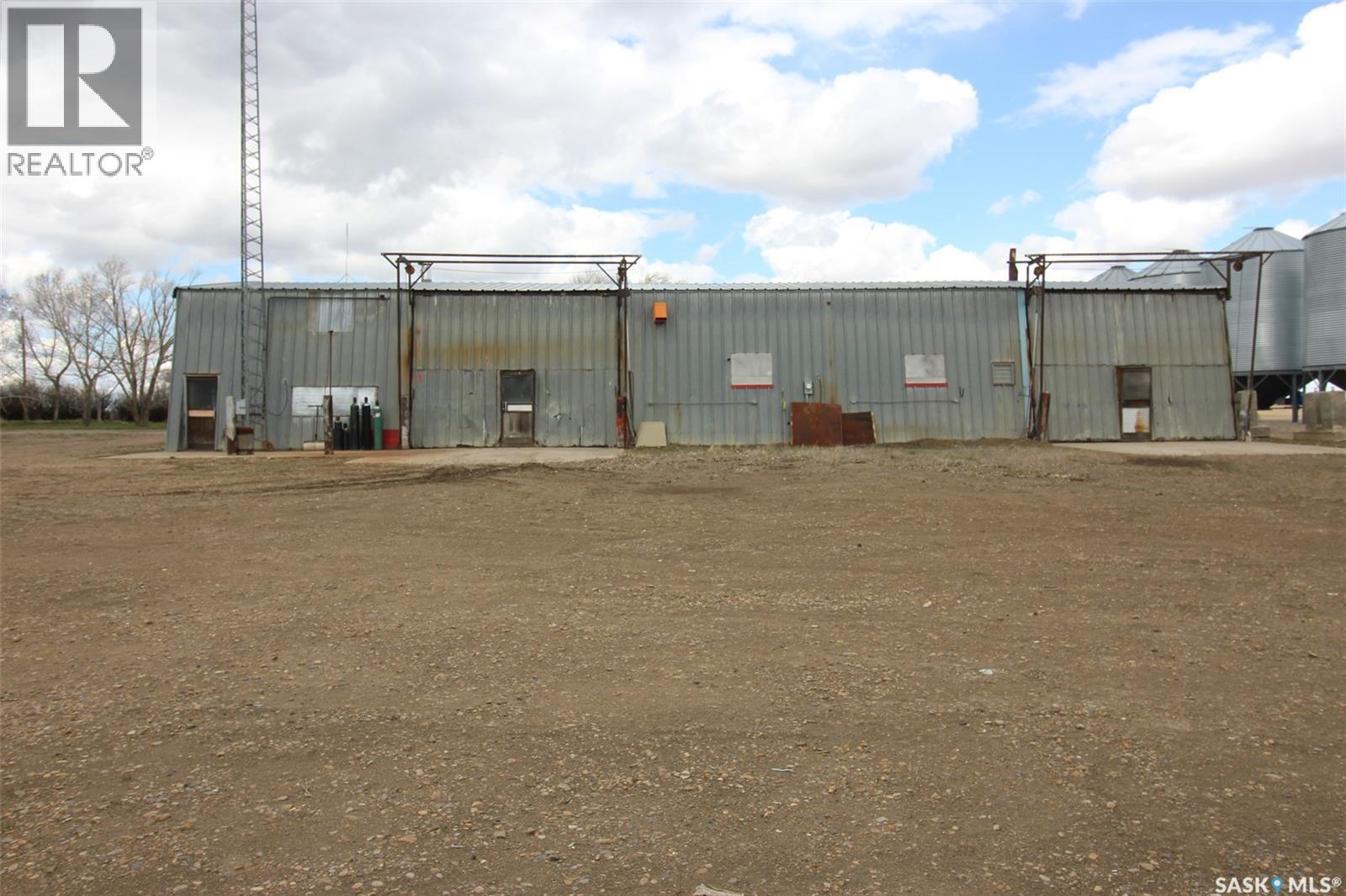 8241 Range Road, Shaunavon, Saskatchewan  S0N 2M0 - Photo 13 - SK034617