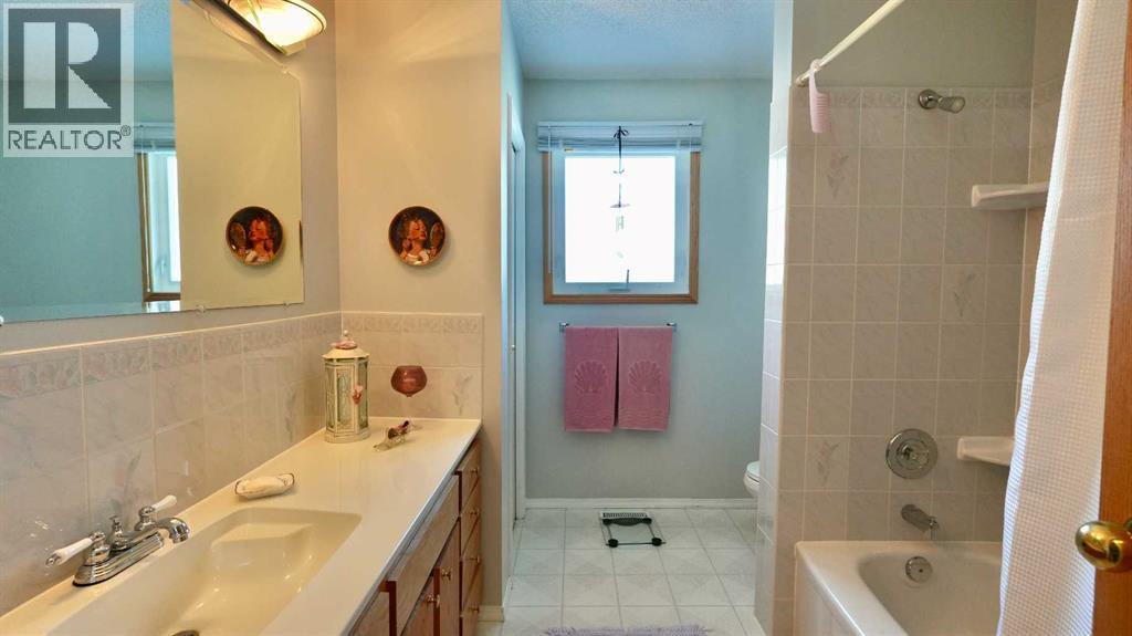 8101 95 Street, Peace River, Alberta  T8S 1E8 - Photo 19 - A2301871
