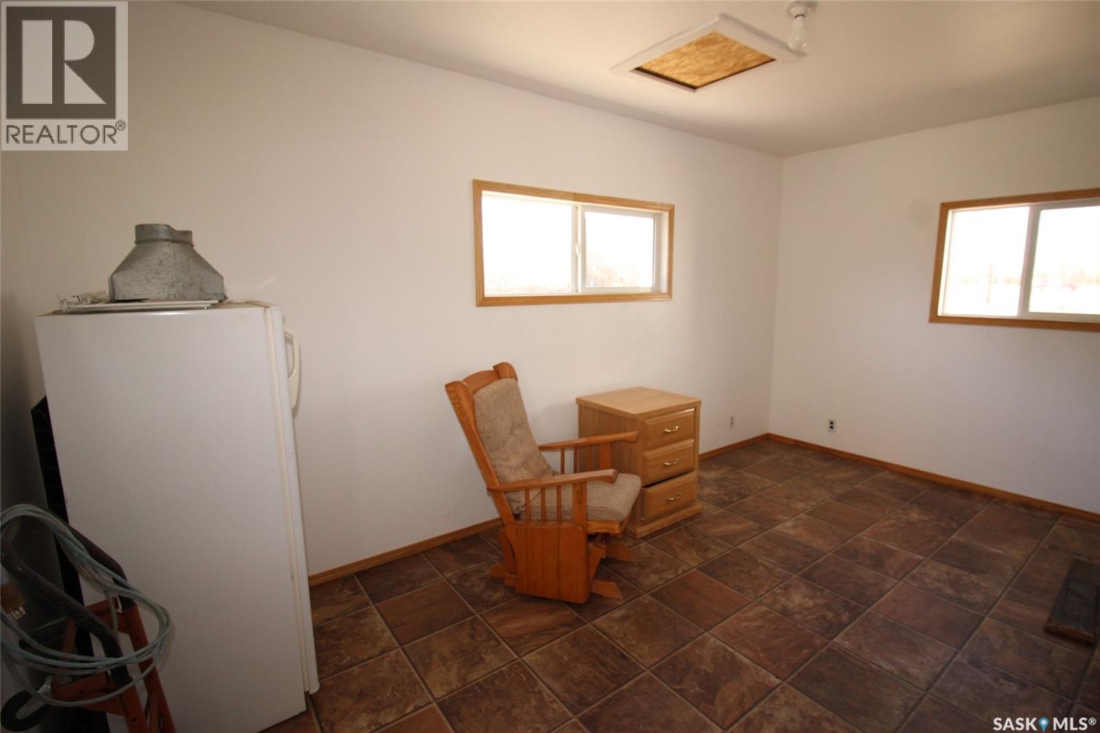 8241 Range Road, Shaunavon, Saskatchewan  S0N 2M0 - Photo 4 - SK034618