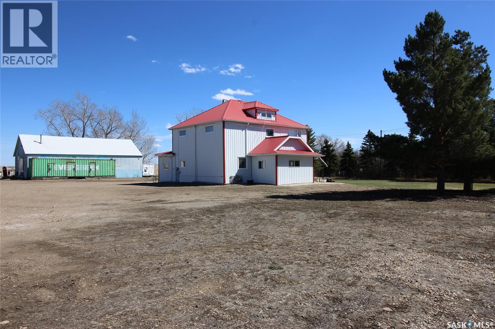 8241 Range Road, Shaunavon, Saskatchewan  S0N 2M0 - Photo 2 - SK034618