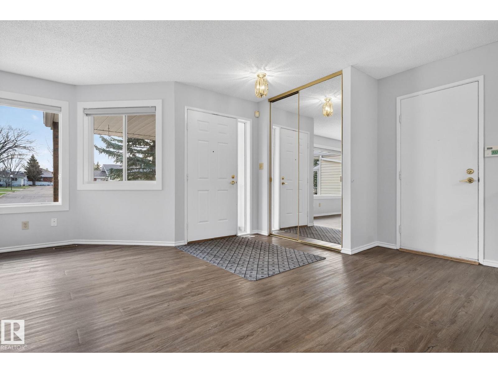 #46 903 109 St Nw, Edmonton, Alberta  T6J 6R1 - Photo 3 - E4485966