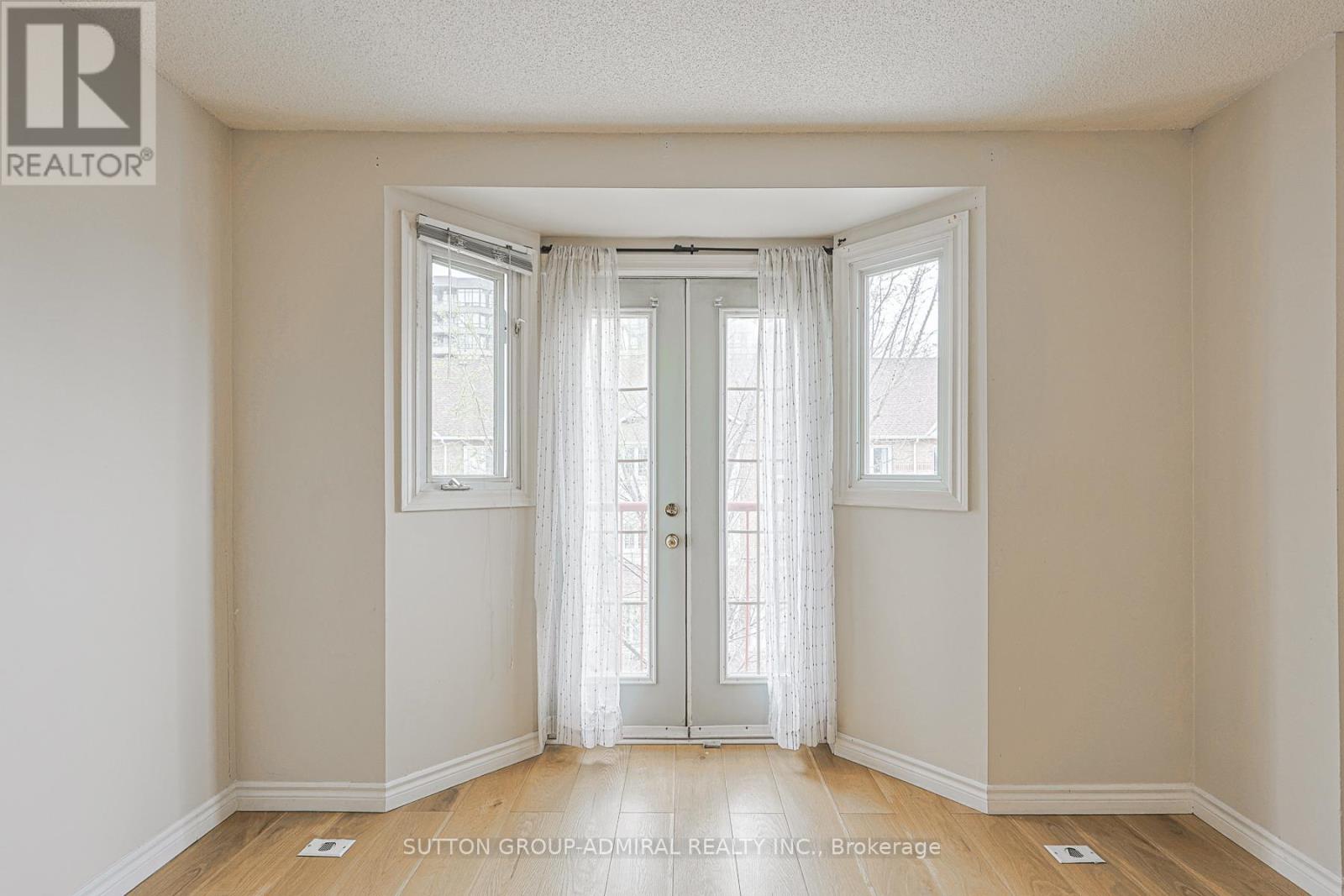 96 - 151 Townsgate Drive, Vaughan, Ontario  L4J 8J7 - Photo 13 - N13090226