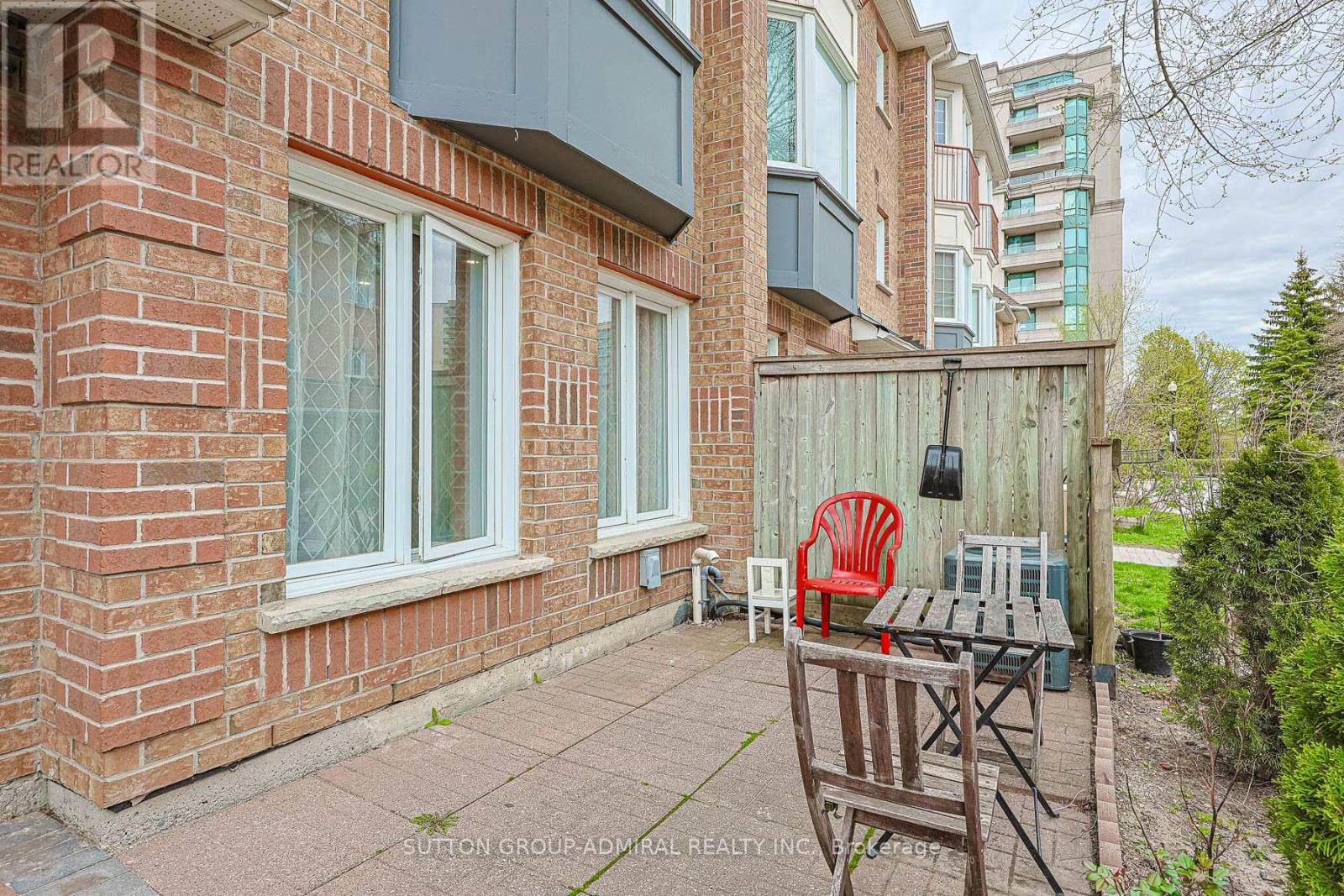 96 - 151 Townsgate Drive, Vaughan, Ontario  L4J 8J7 - Photo 3 - N13090226