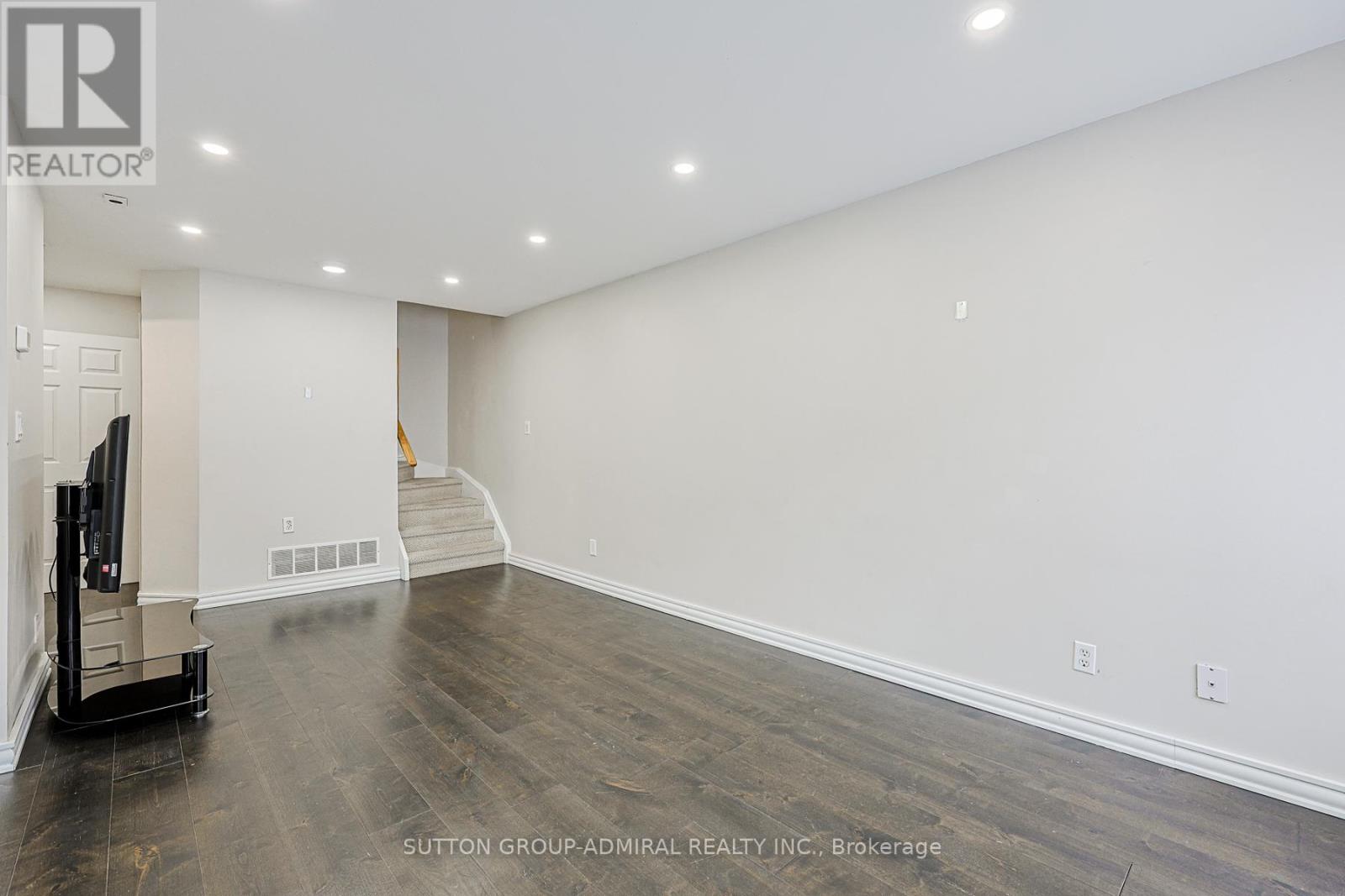 96 - 151 Townsgate Drive, Vaughan, Ontario  L4J 8J7 - Photo 8 - N13090226