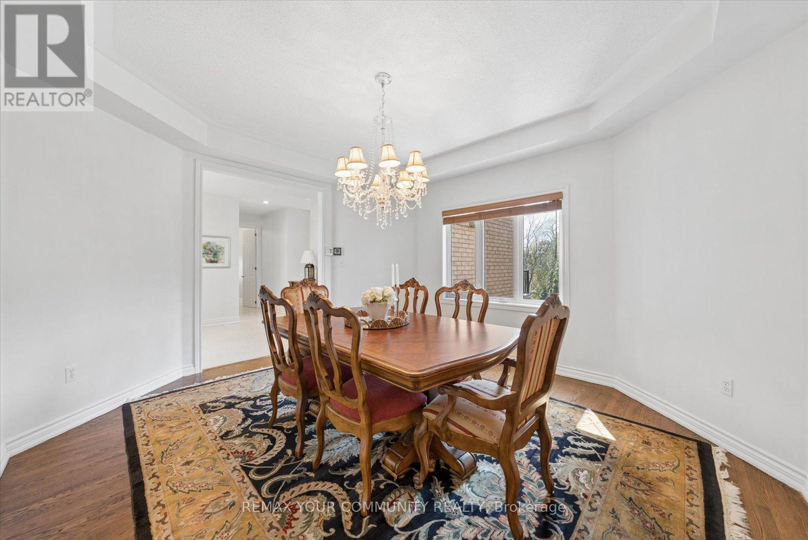 4 Marinucci Court, Richmond Hill, Ontario  L4C 0M3 - Photo 6 - N13090310