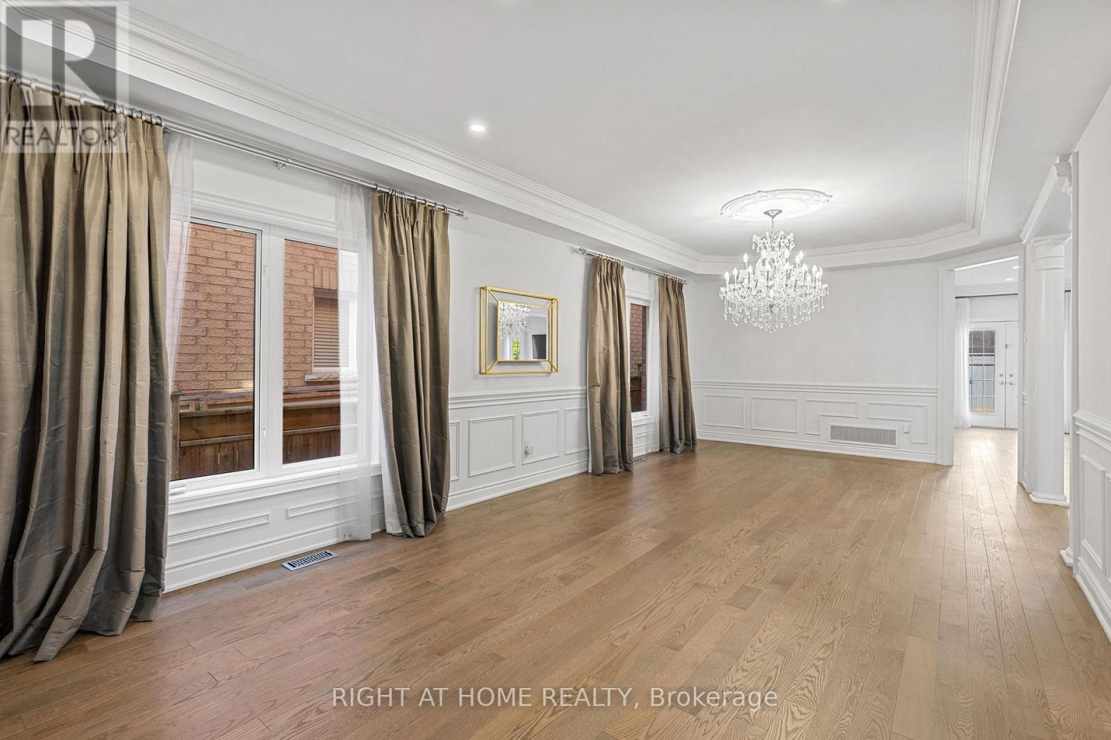 116 Knightshade Drive, Vaughan, Ontario  L4J 9L1 - Photo 6 - N13090418