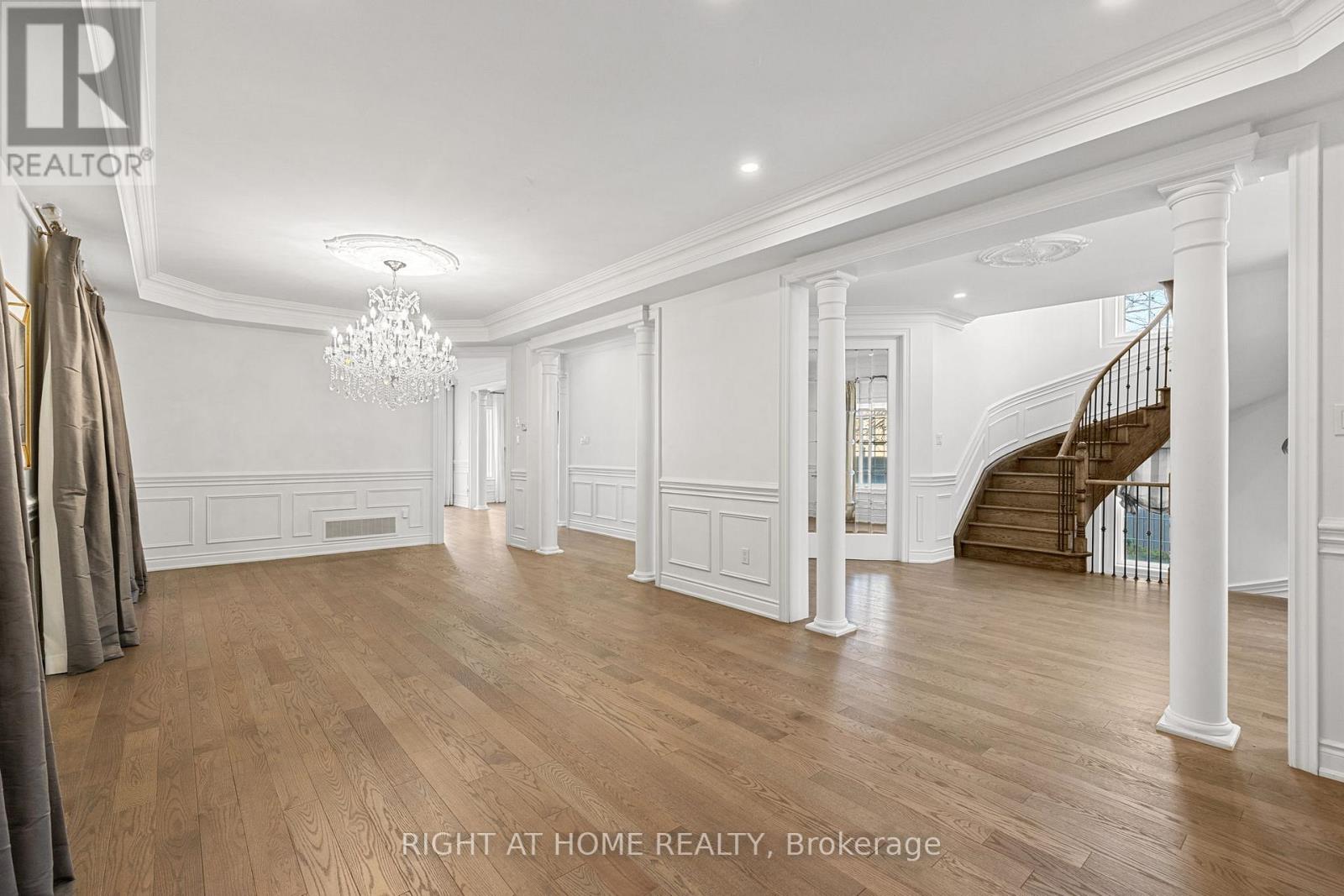 116 Knightshade Drive, Vaughan, Ontario  L4J 9L1 - Photo 7 - N13090418
