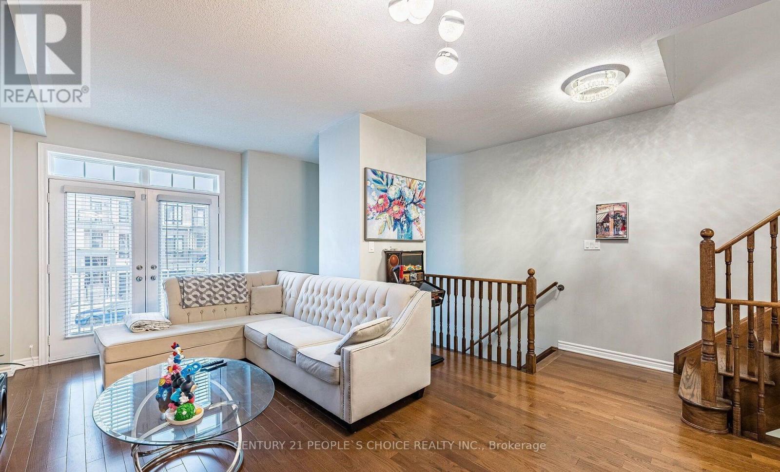142 Farooq Boulevard S, Vaughan, Ontario  L4H 4S1 - Photo 6 - N13090558