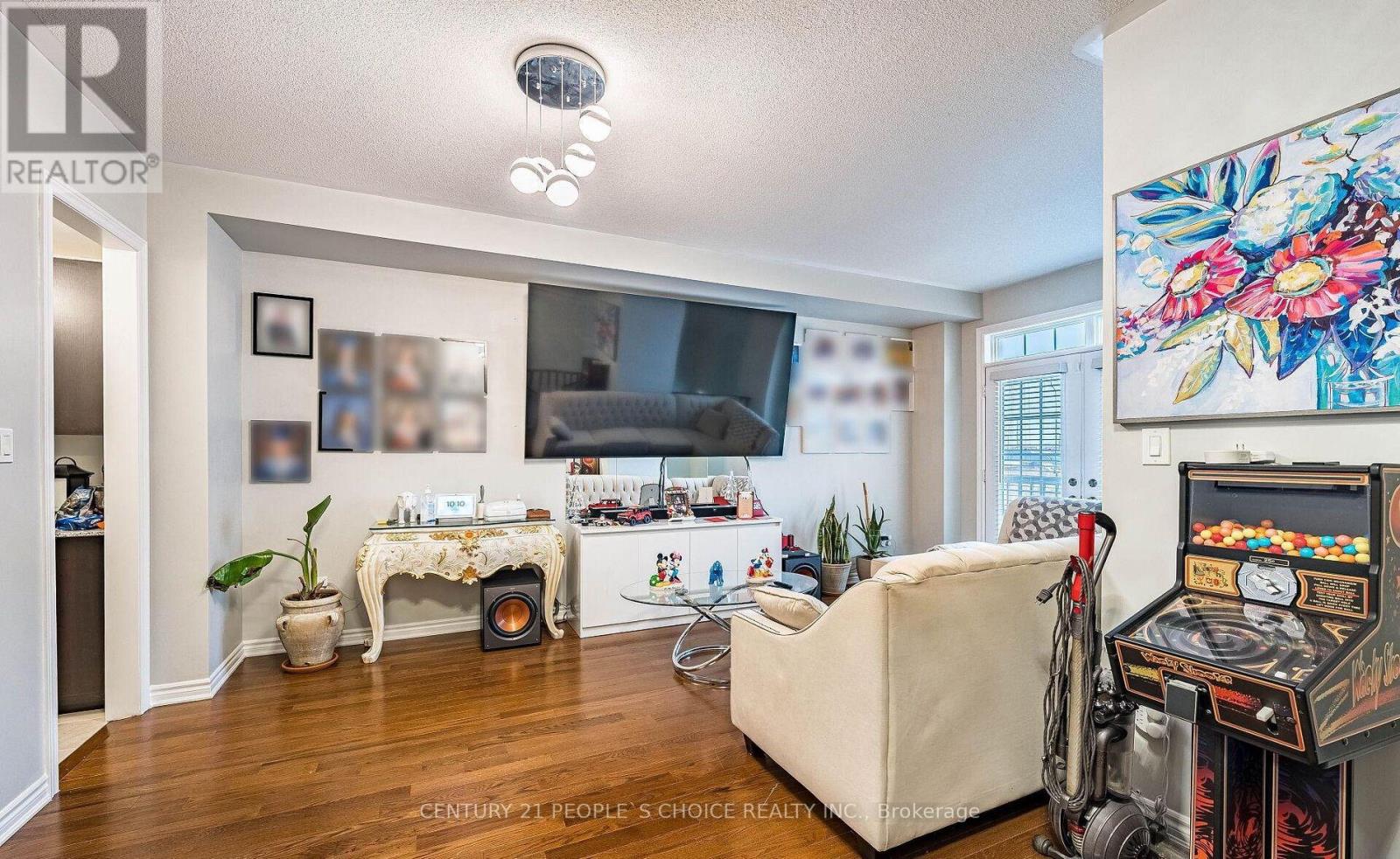 142 Farooq Boulevard S, Vaughan, Ontario  L4H 4S1 - Photo 7 - N13090558