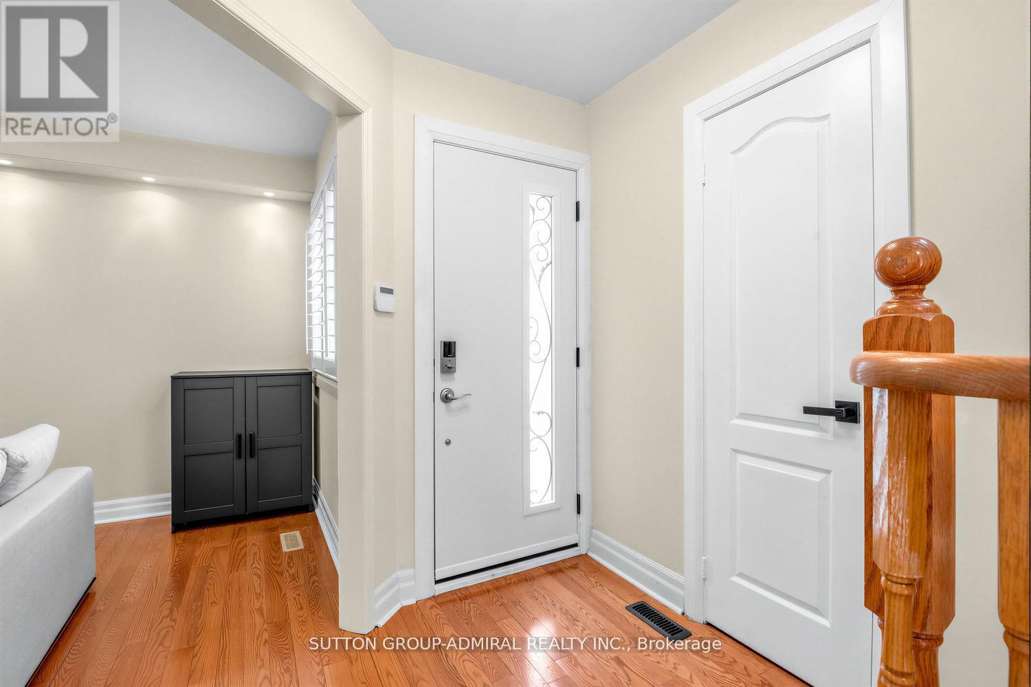 68 Redondo Drive, Vaughan, Ontario  L4J 7S6 - Photo 6 - N13090562