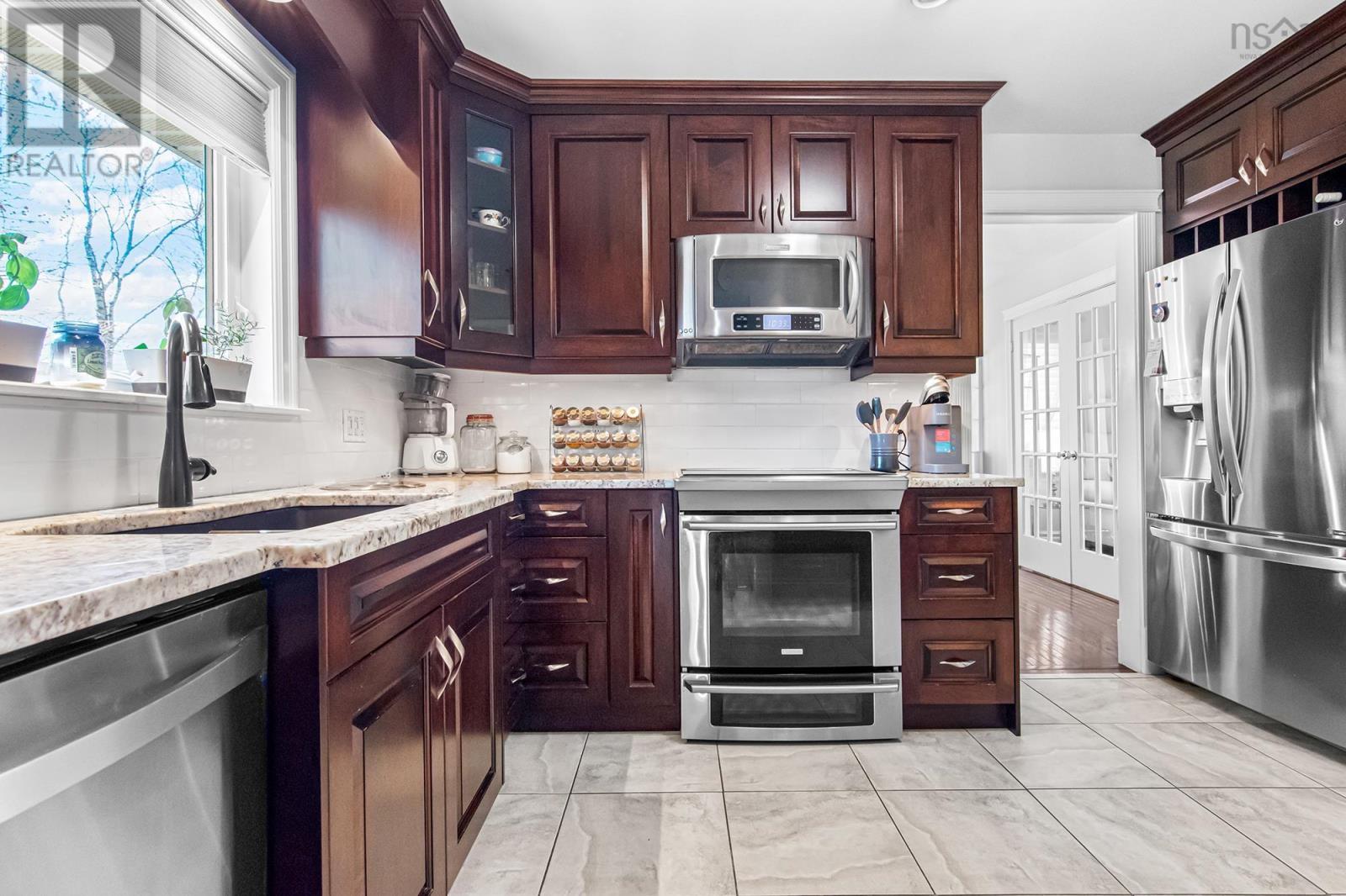 201 Douglas Crescent, Halifax, Nova Scotia  B3M 3B6 - Photo 9 - 202609899