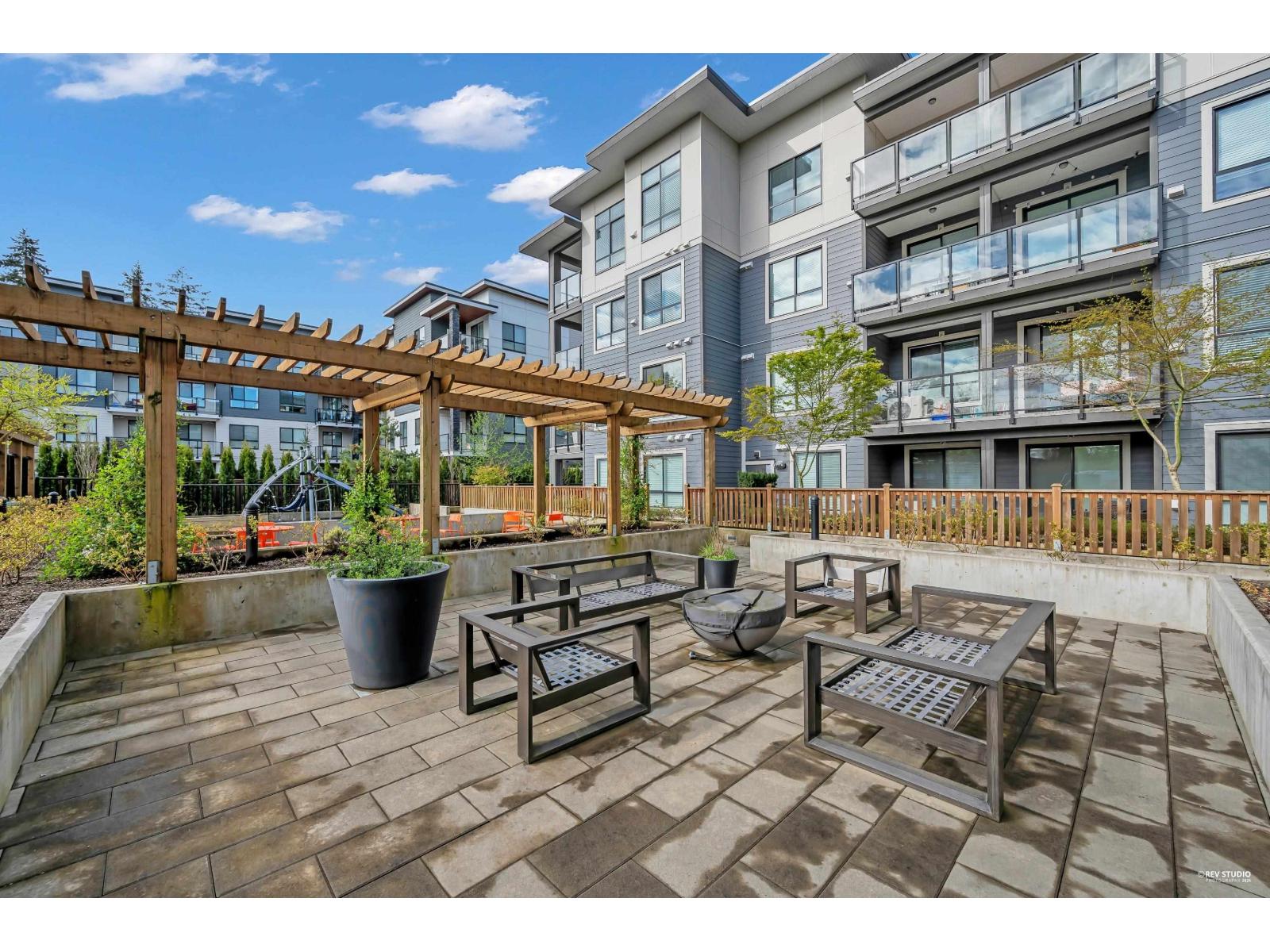 402 20356 72b Avenue, Langley, British Columbia  V2Y 4J9 - Photo 2 - R3120178