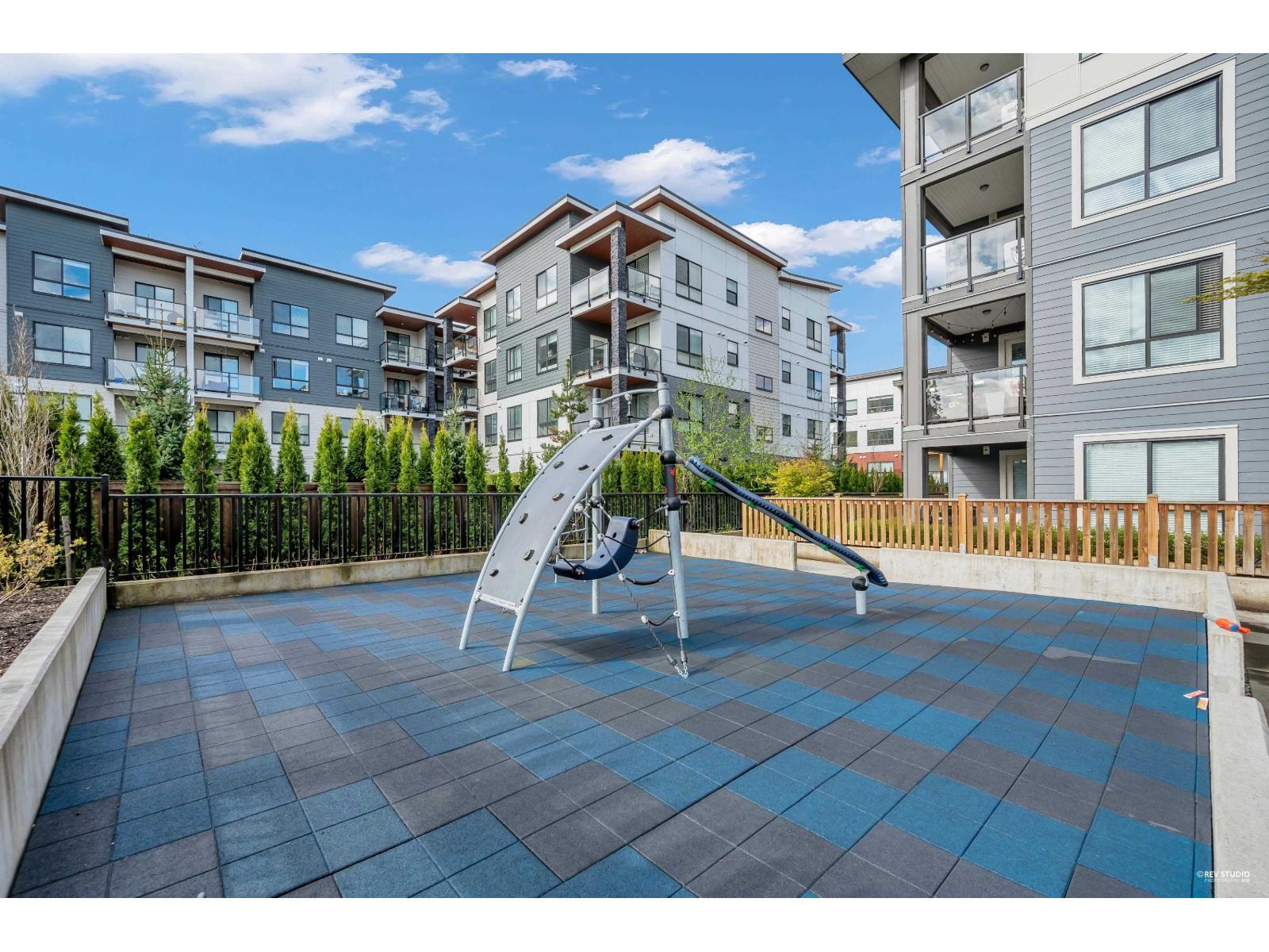 402 20356 72b Avenue, Langley, British Columbia  V2Y 4J9 - Photo 4 - R3120178
