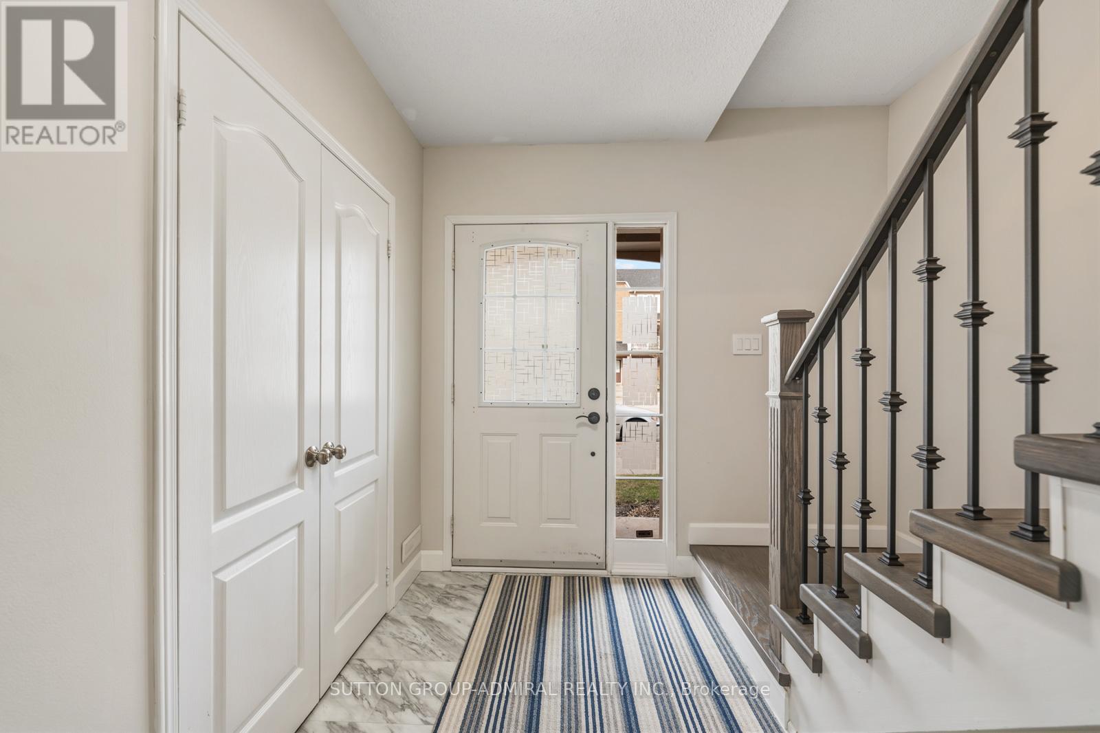 8 - 2341 Parkhaven Boulevard, Oakville, Ontario  L6H 7S5 - Photo 5 - W12938534