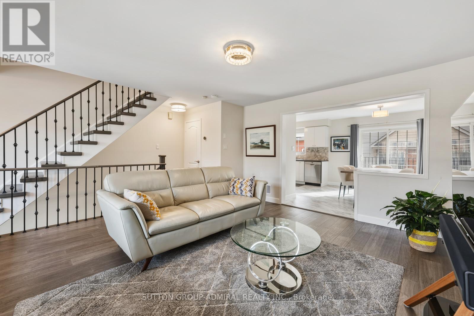 8 - 2341 PARKHAVEN BOULEVARD, Oakville, Ontario
