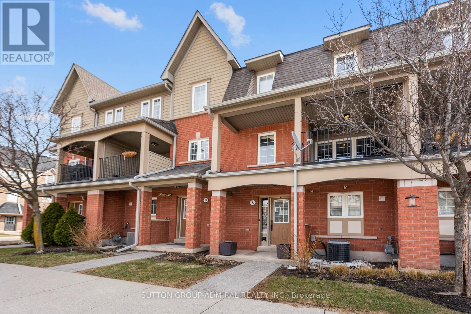 8 - 2341 Parkhaven Boulevard, Oakville, Ontario  L6H 7S5 - Photo 3 - W12938534