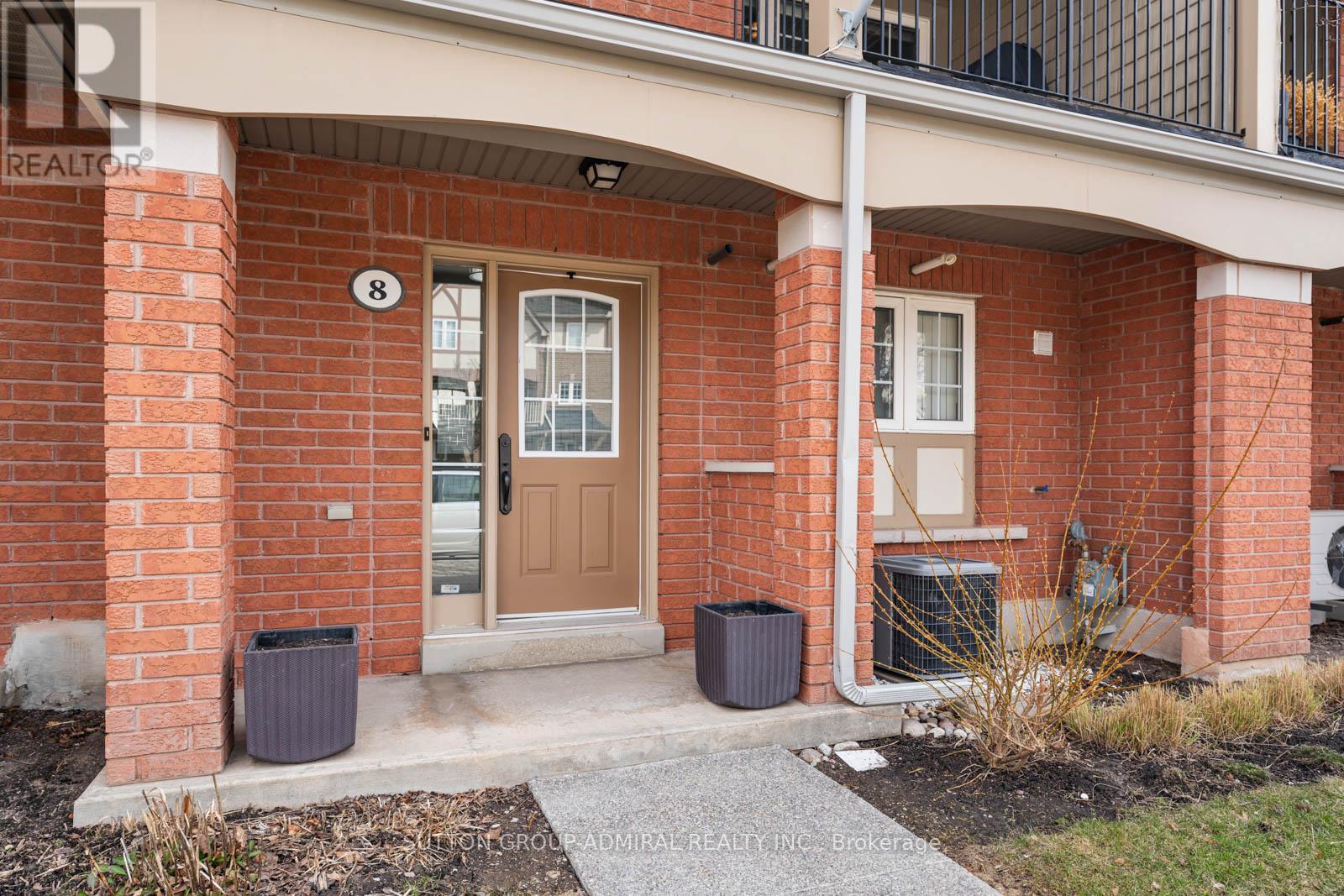 8 - 2341 Parkhaven Boulevard, Oakville, Ontario  L6H 7S5 - Photo 4 - W12938534