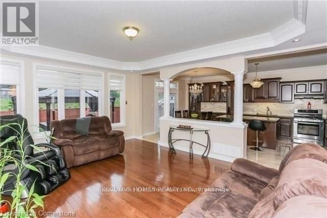78 Assisi Street, Hamilton, Ontario  L8W 0A4 - Photo 7 - X12944506