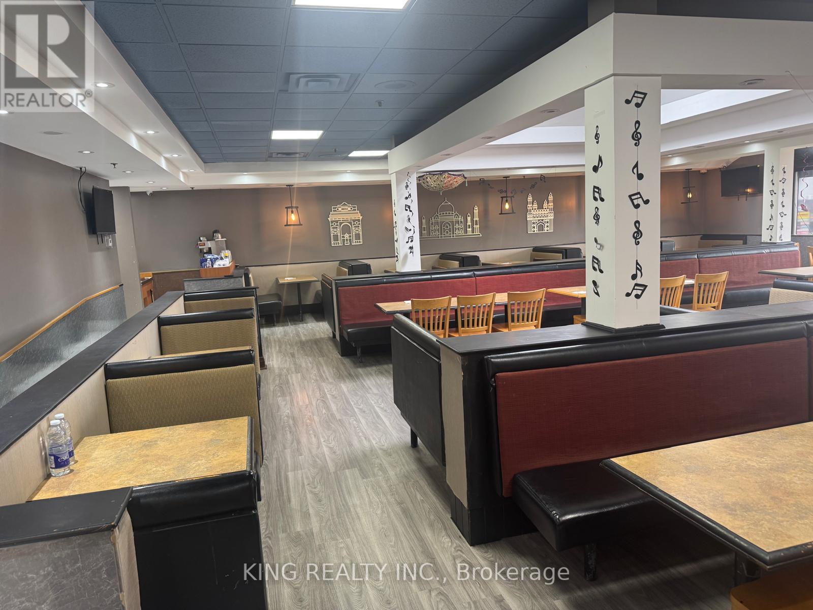 6430 Erin Mills Parkway, Mississauga, Ontario  L5N 3P3 - Photo 4 - W13090234
