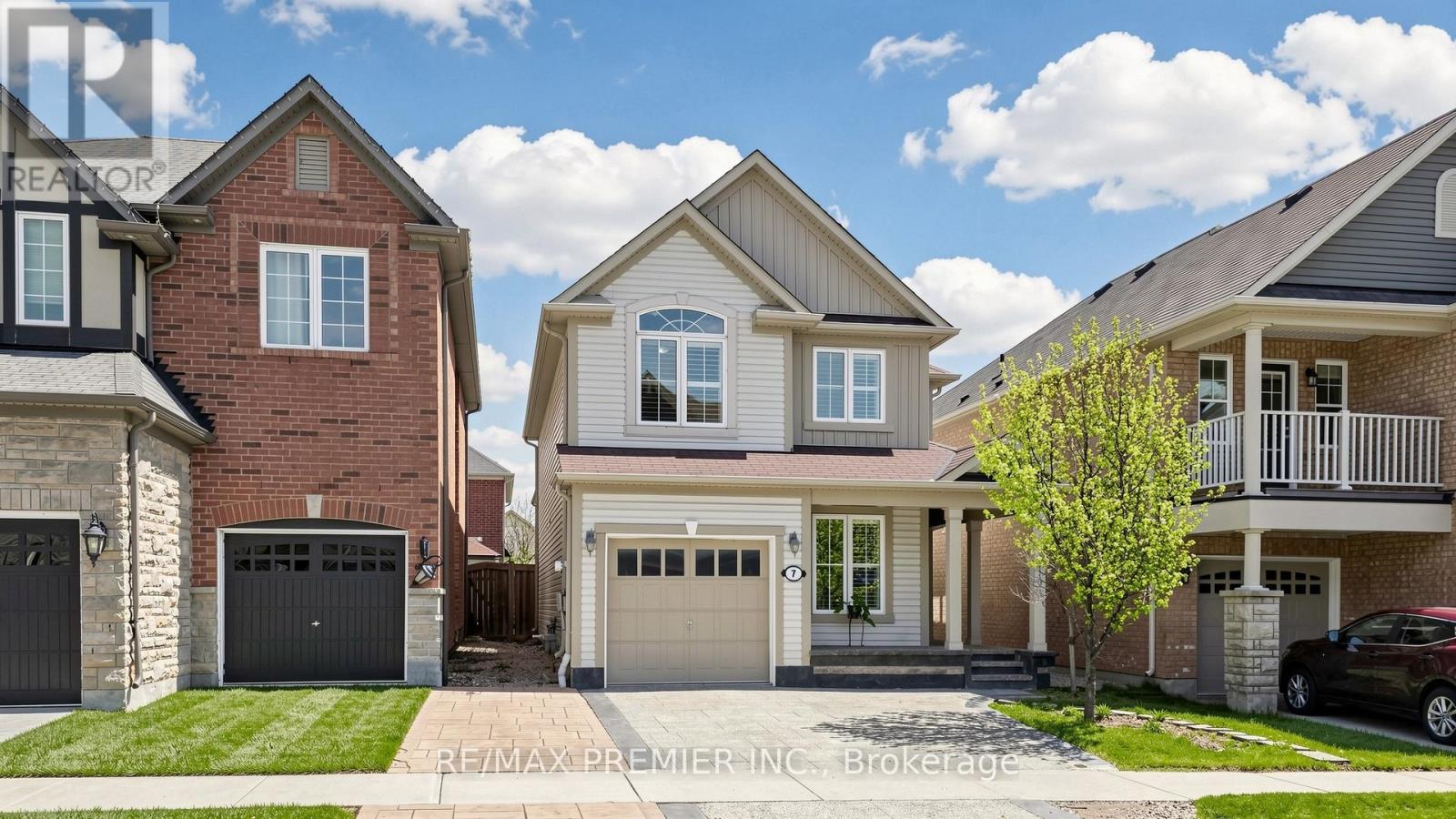 7 Stemford Road, Brampton, Ontario  L7A 0S5 - Photo 3 - W13090288